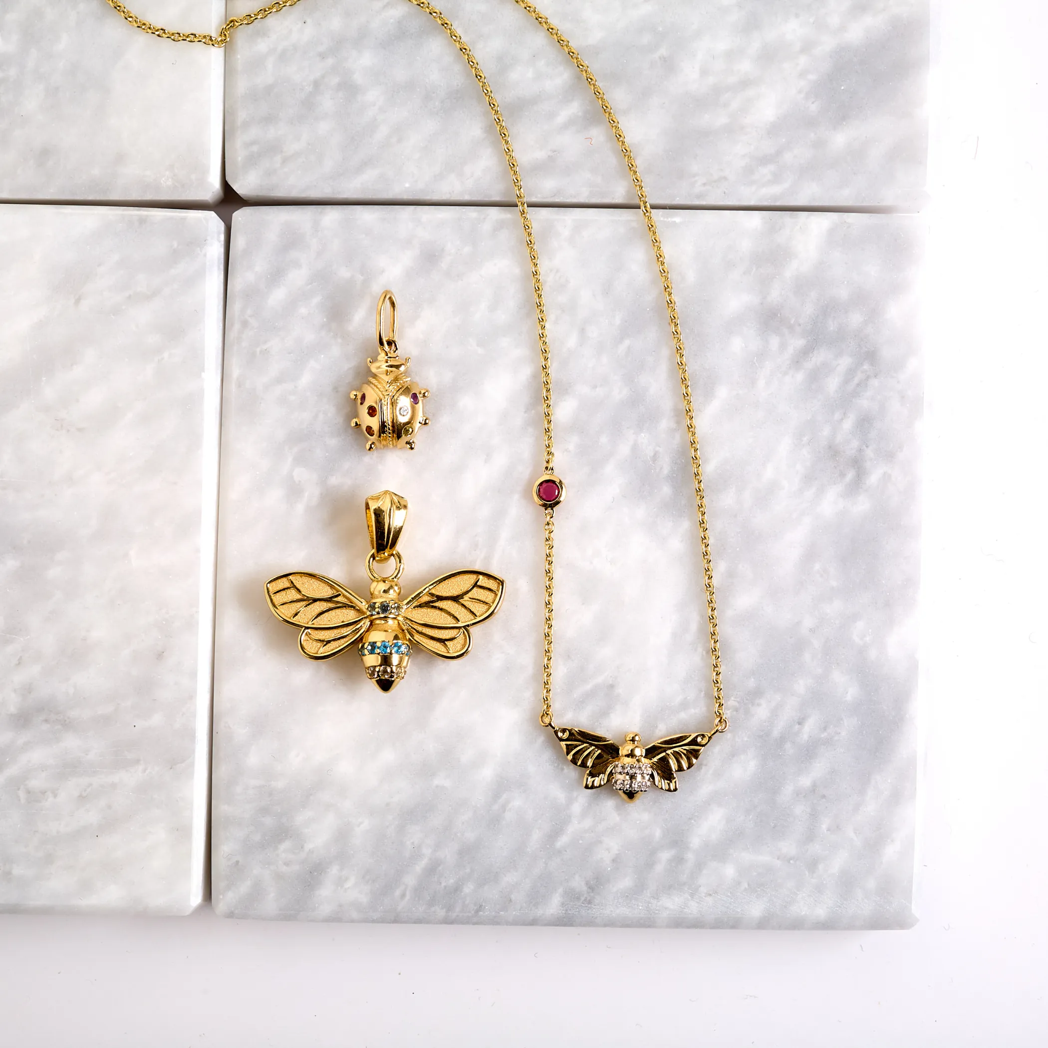 SISTERS Forever Queen Bee Necklace in Solid Gold sold by Jane Win product image thumbnail 5