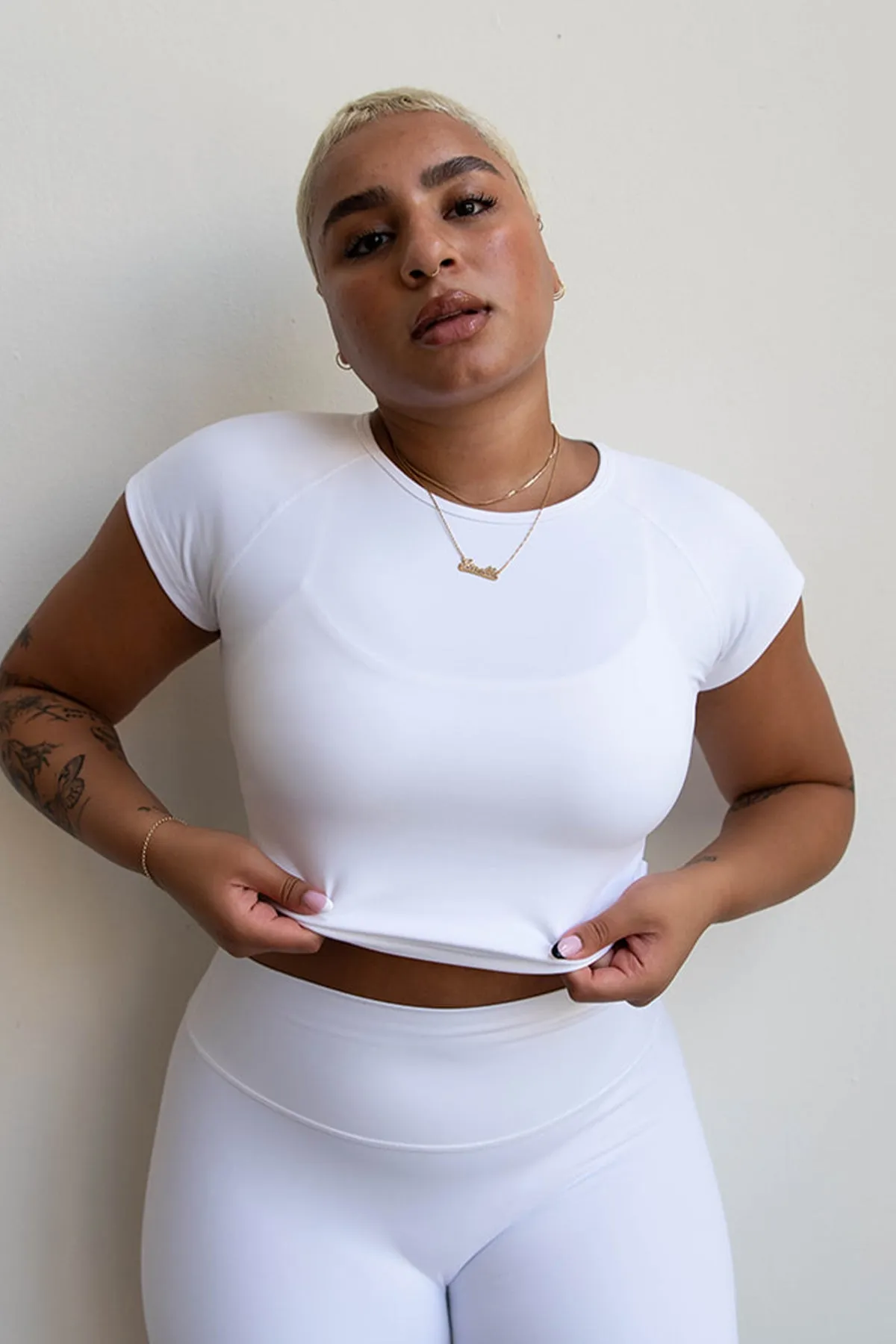 CLASSIC FIT CROPPED TEE - WHITE sold by Azur Fit