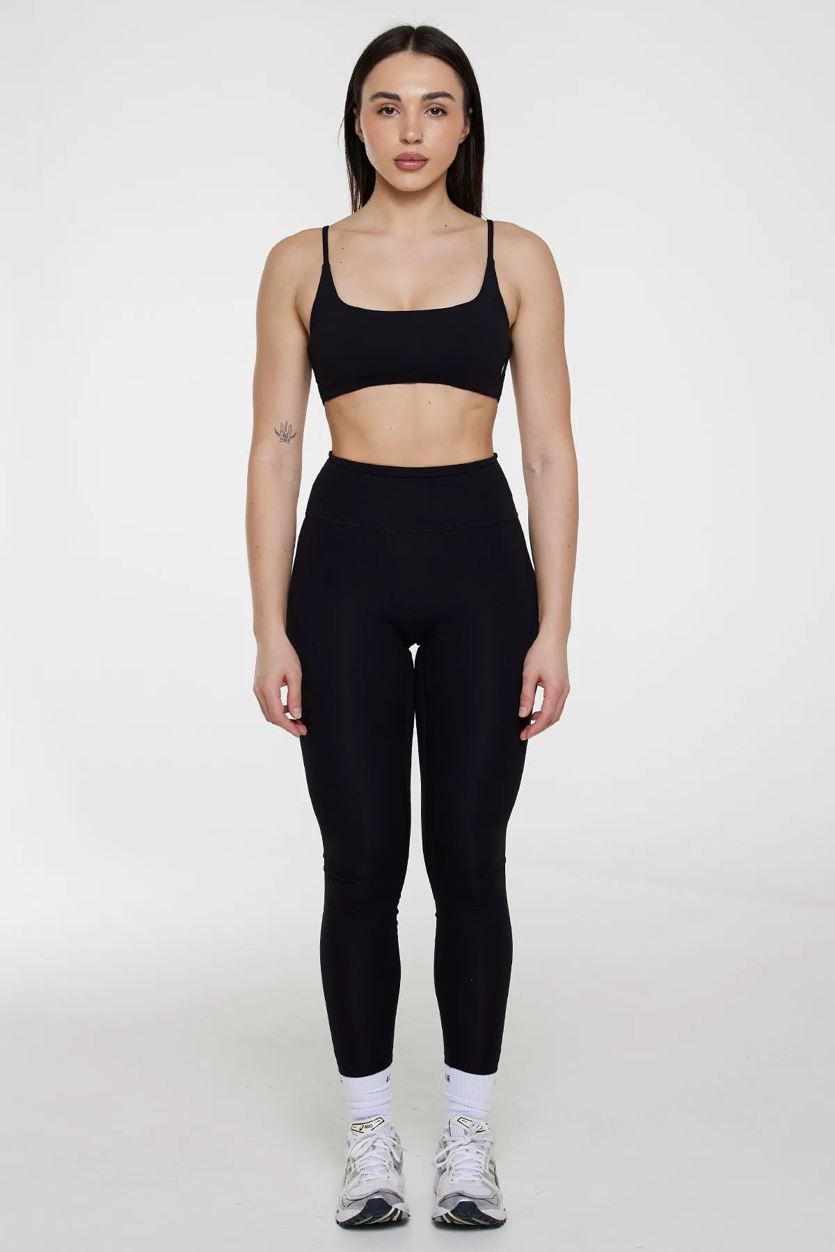 CLASSIC FIT LEGGINGS - ONYX sold by Azur Fit