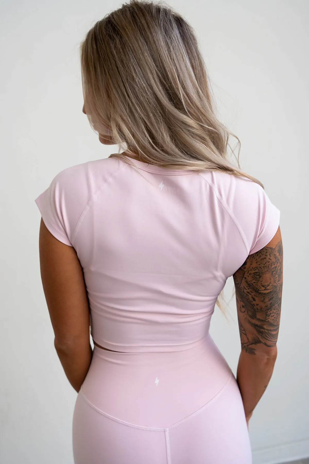 CLASSIC FIT CROPPED TEE - QUARTZ sold by Azur Fit product image thumbnail 2