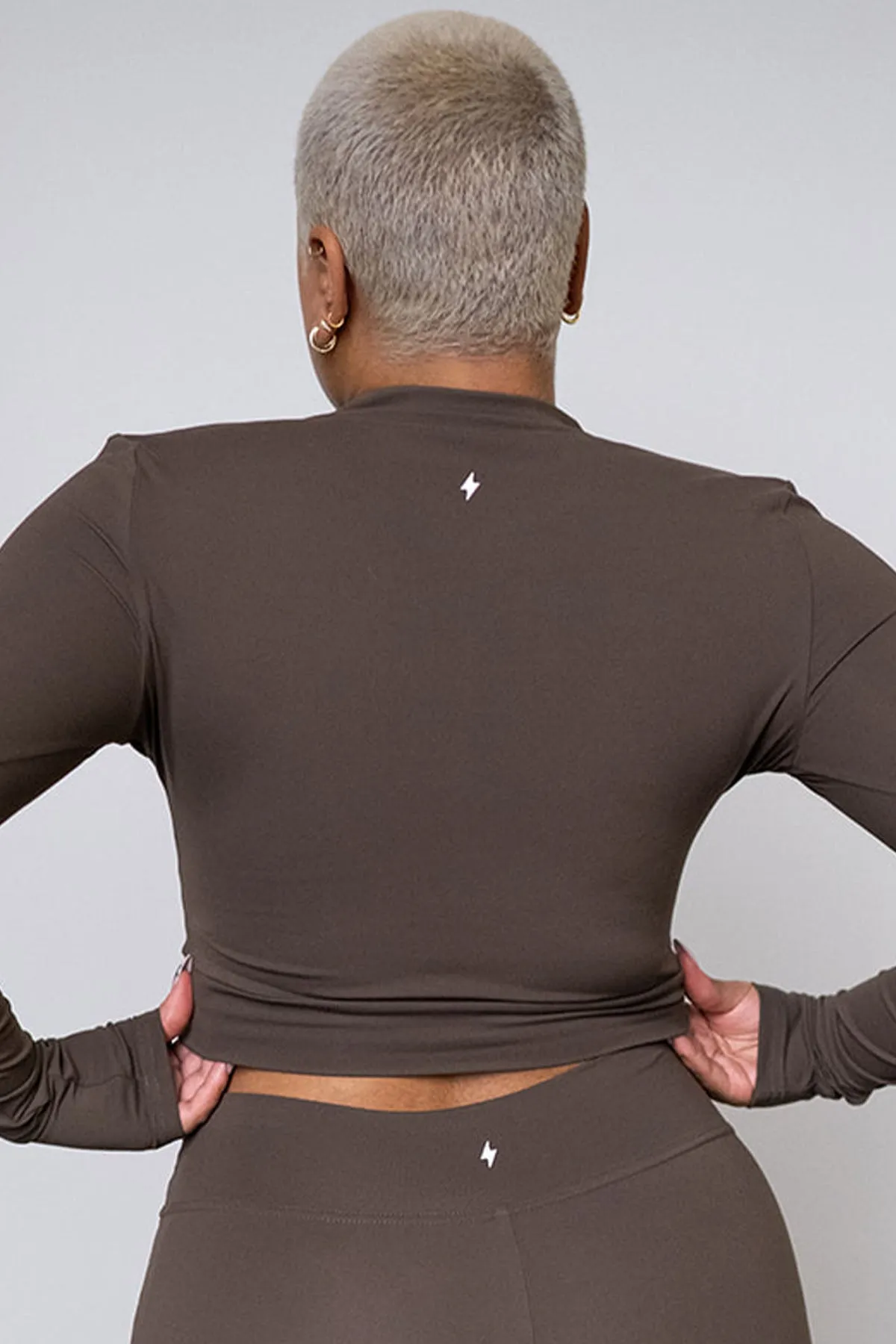 CLASSIC FIT CROP ZIP - WALNUT sold by Azur Fit product image thumbnail 2