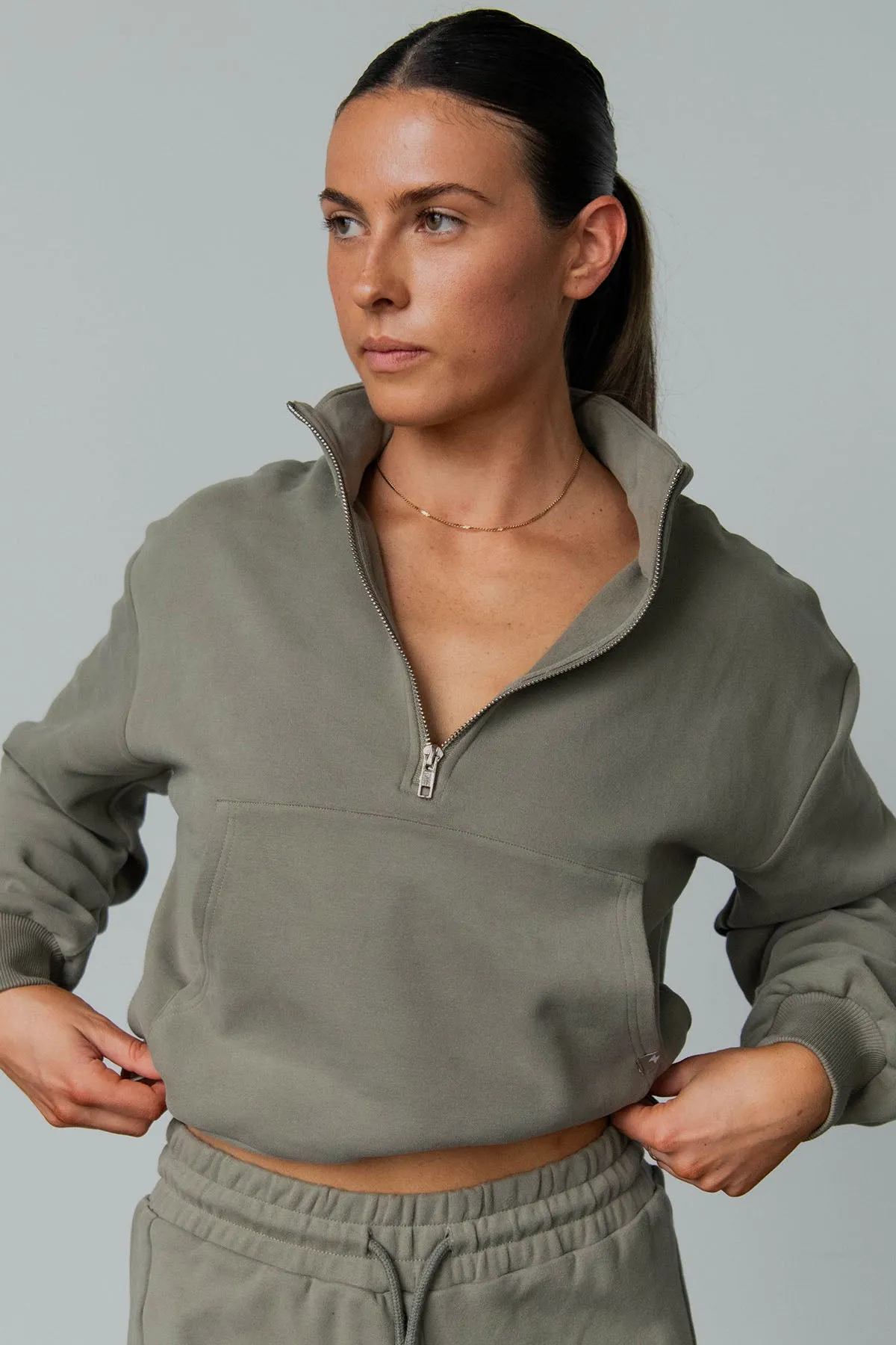 HALF ZIP - LAUREL sold by Azur Fit