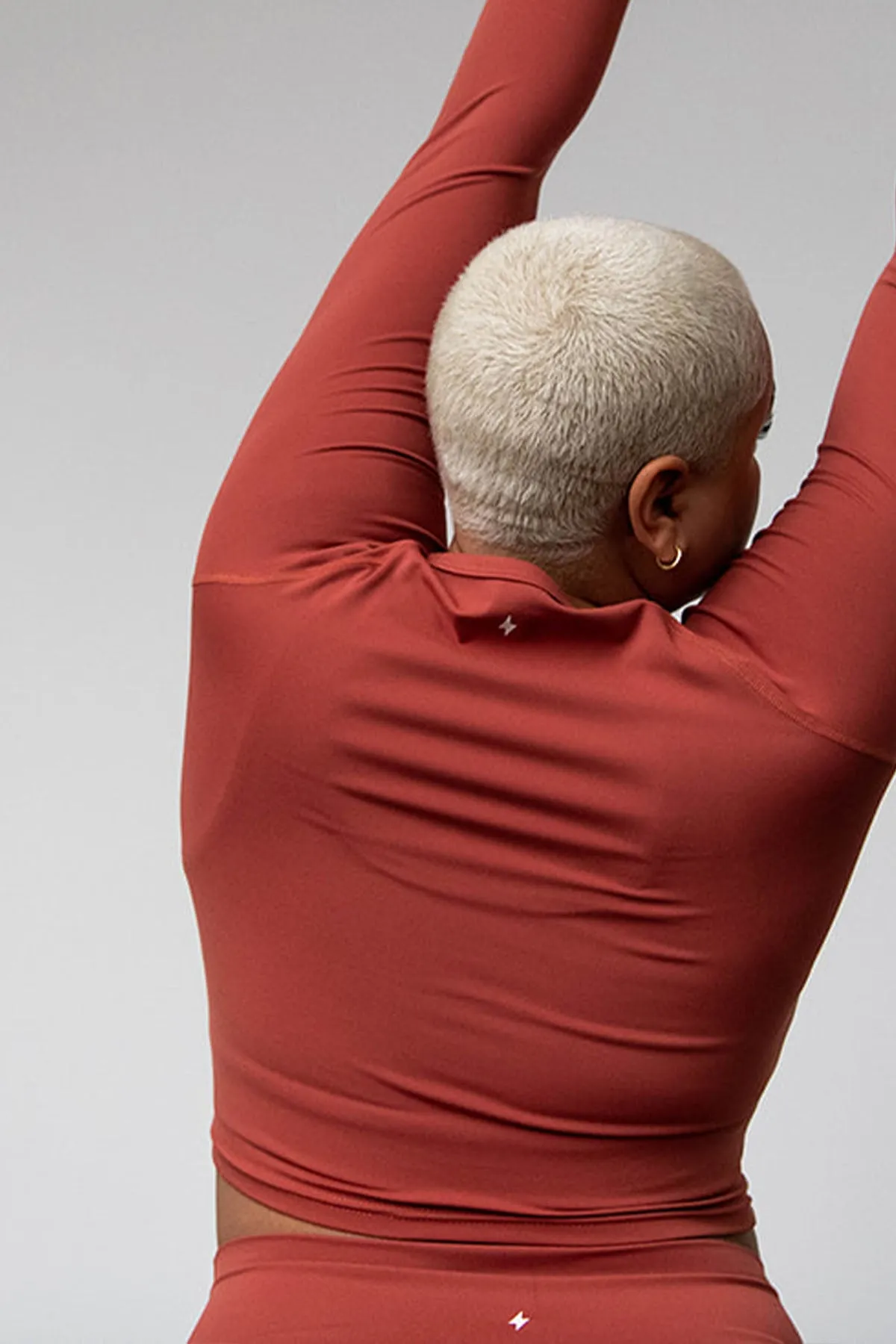 CLASSIC FIT LONG SLEEVE CROP - TRACK sold by Azur Fit product image thumbnail 2