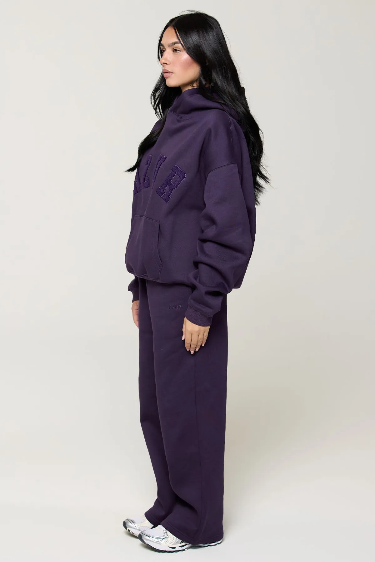 CLOUD STRAIGHT SWEATPANTS - BLACK PLUM sold by Azur Fit