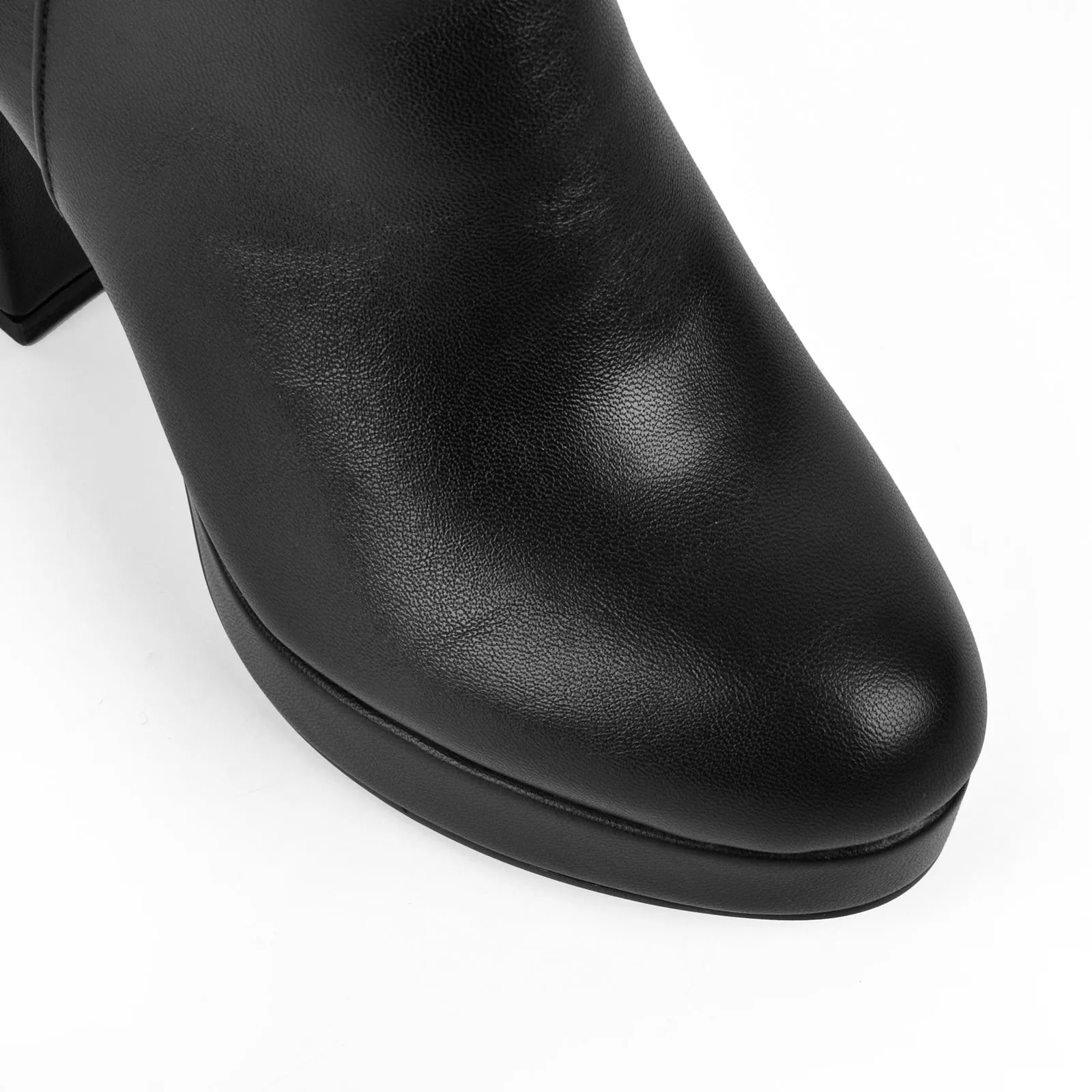 Round Toe Platform Chunky Heel Ankle Boots sold by Onlymaker product image thumbnail 4