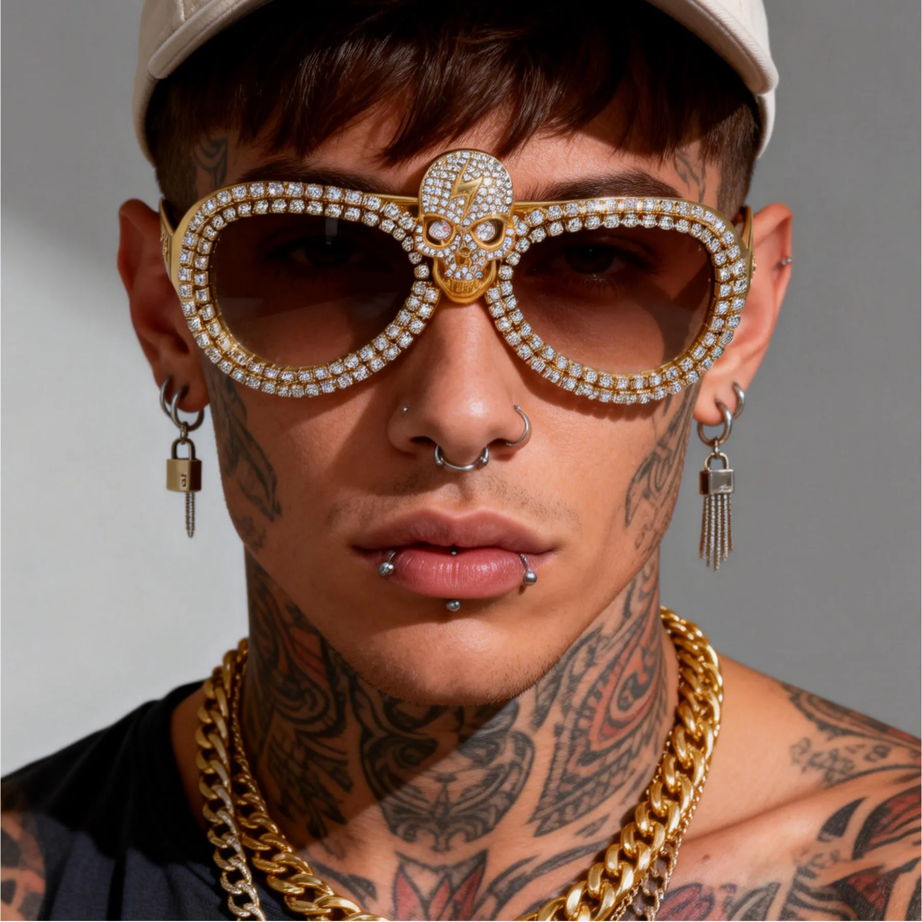 Diamond Skull Sunglasses sold by Onlymaker product image thumbnail 2