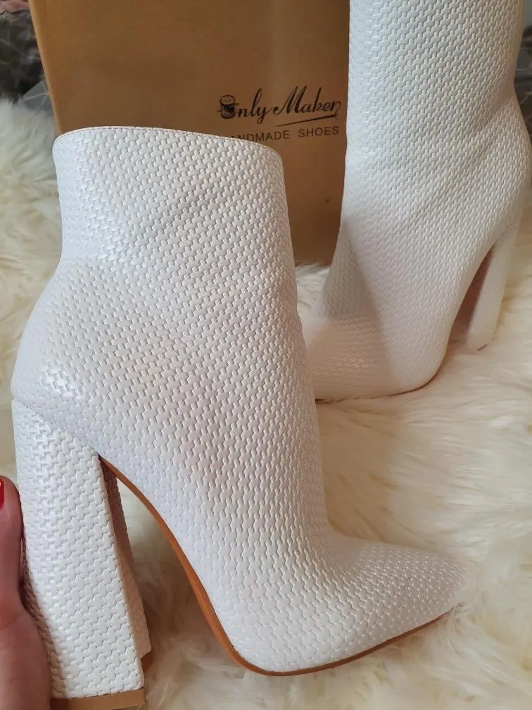 White Woven Pattern Back Zipper Squre Chunky Heel Ankle Boots sold by Onlymaker product image thumbnail 3