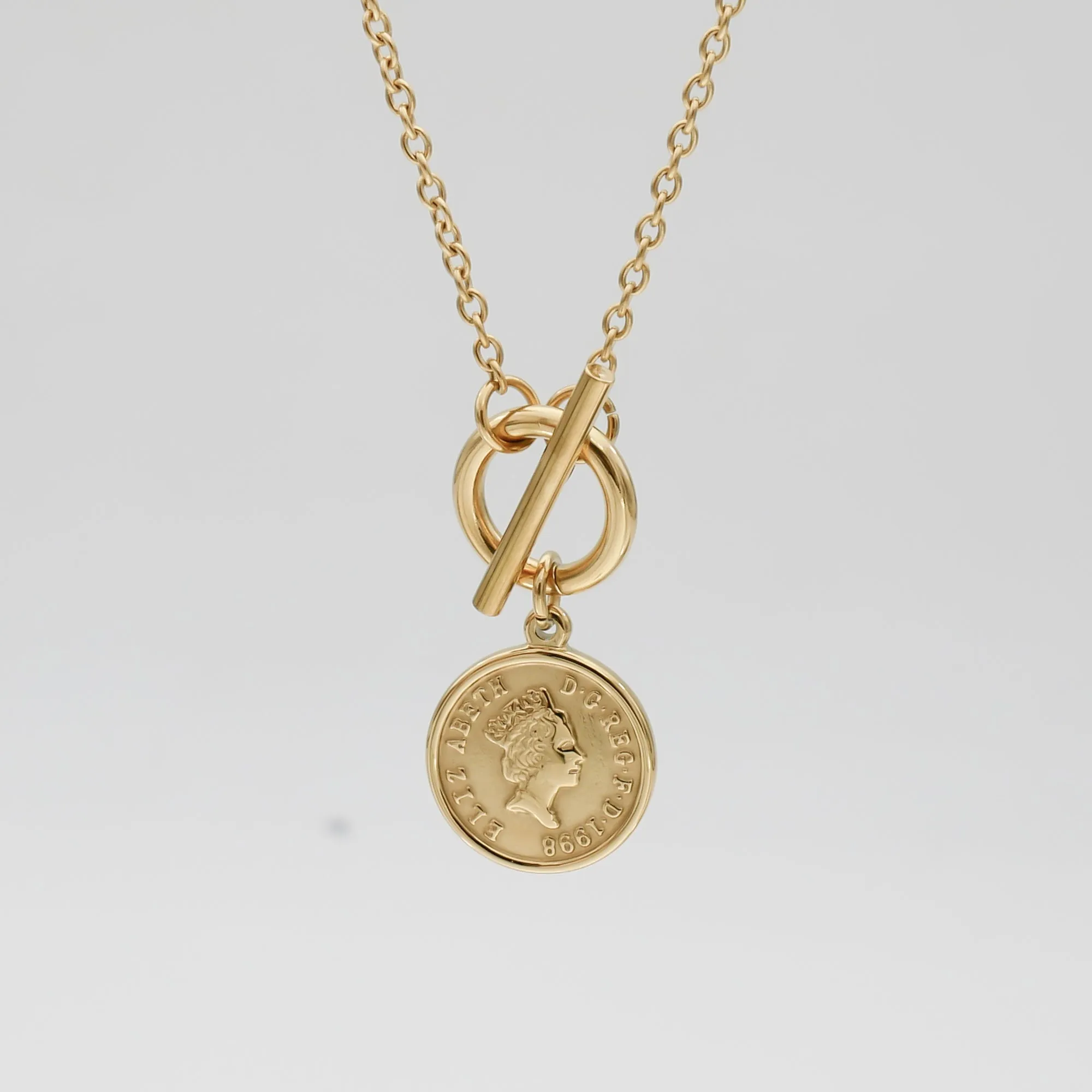 Coin Pendant Necklace | Gold sold by PRYA