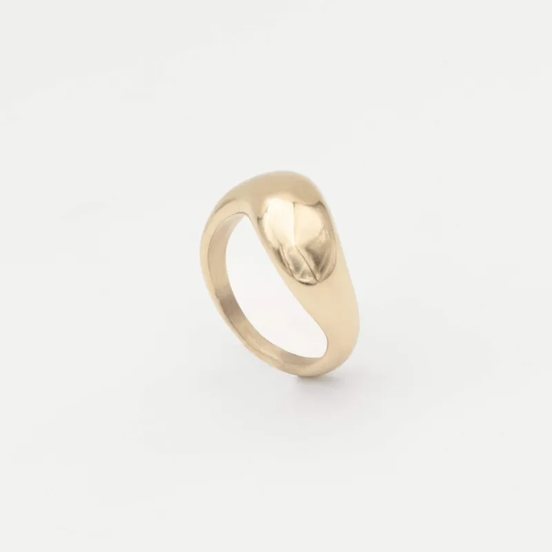 Solene Wave Ring made by PRYA