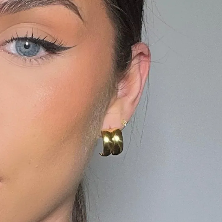 Shyla Earrings sold by PRYA product image thumbnail 2