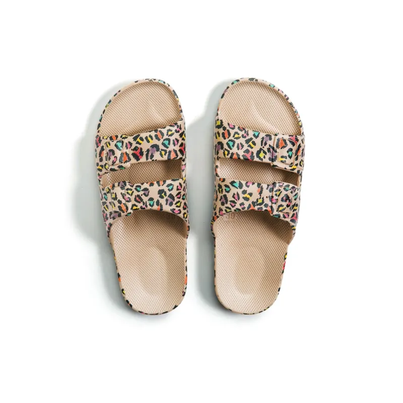 POPLEO SANDS sold by Freedom Moses