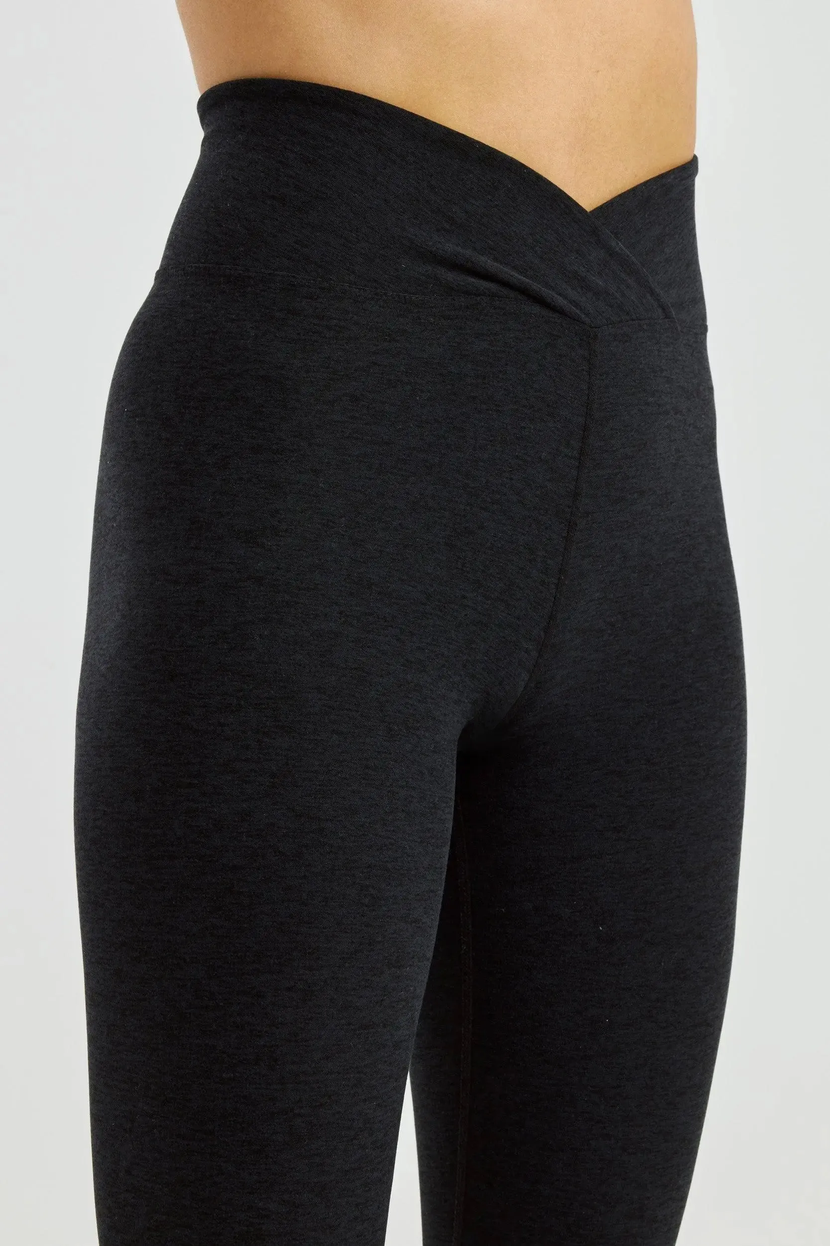 Stretch Veronica Legging sold by Year of Ours