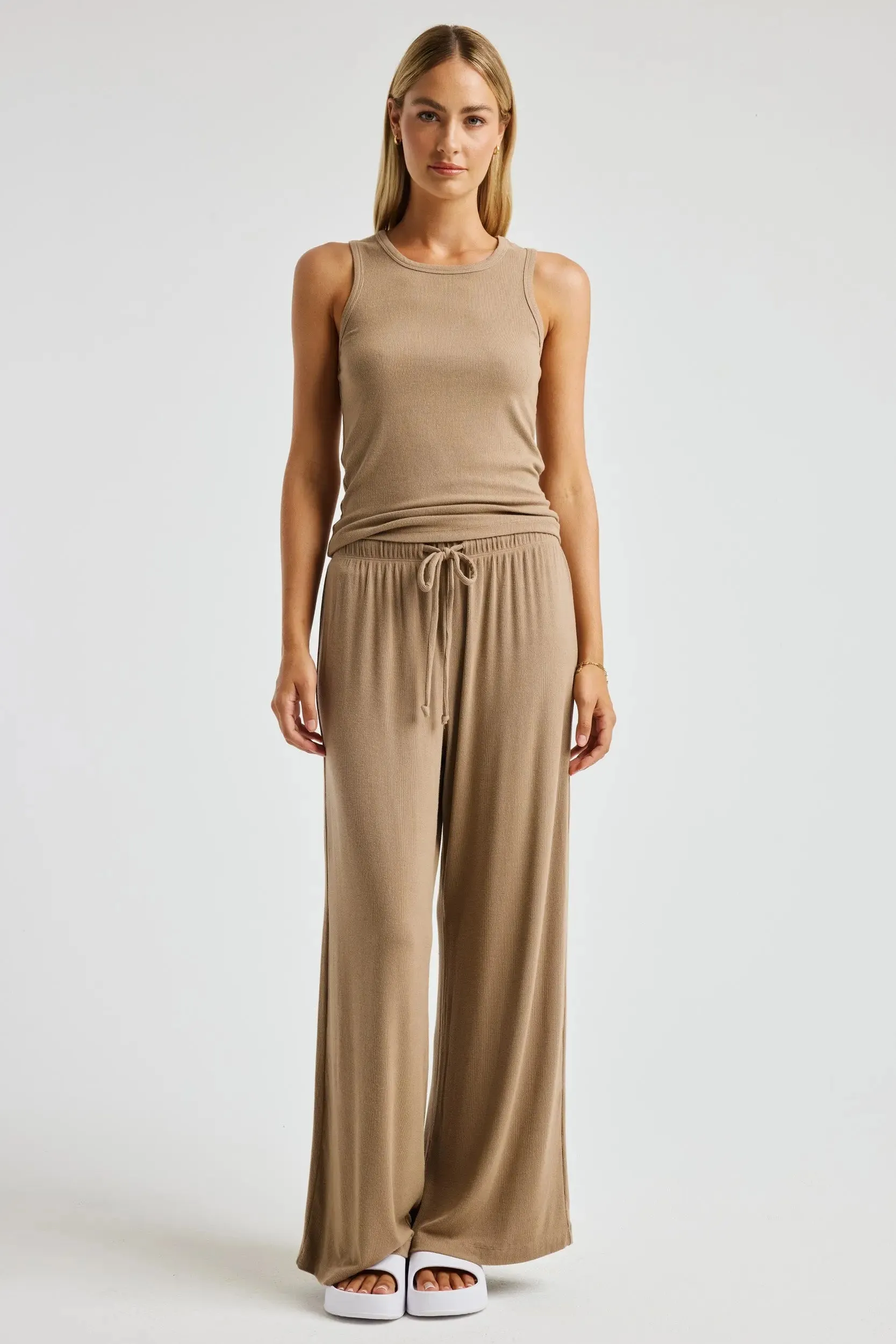 Weekender Drawstring Pant sold by Year of Ours product image thumbnail 2