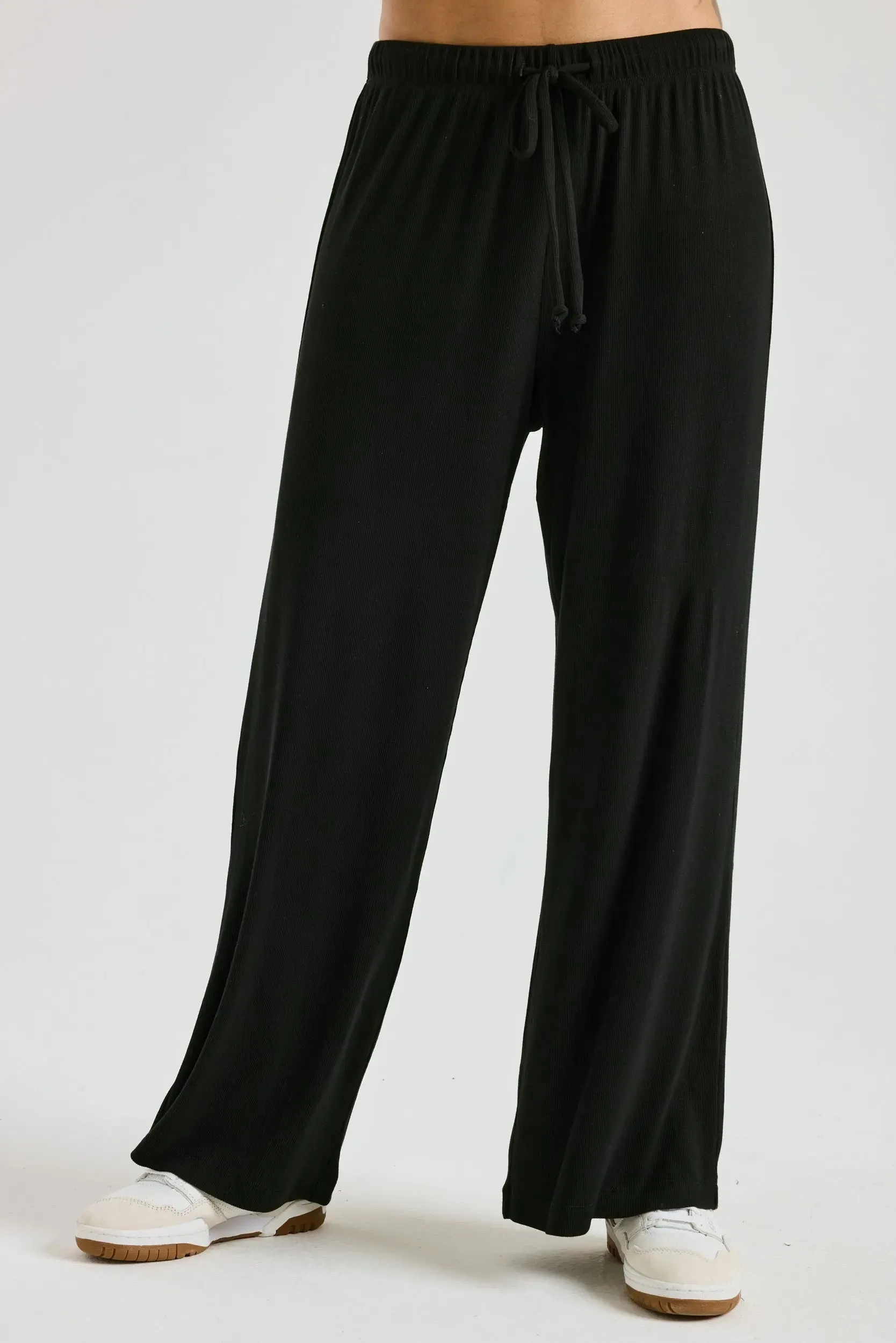 Weekender Drawstring Pant sold by Year of Ours product image thumbnail 3