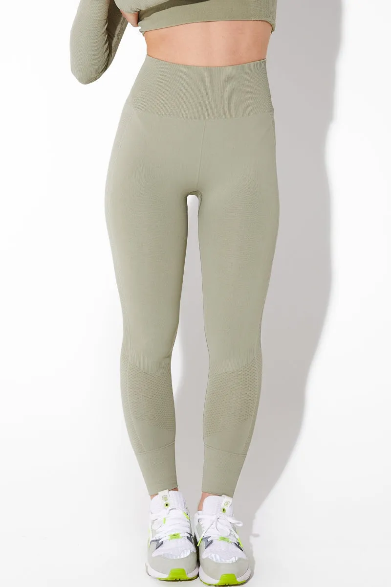 Pre-Loved Sophia Legging sold by Halfdays product image thumbnail 5