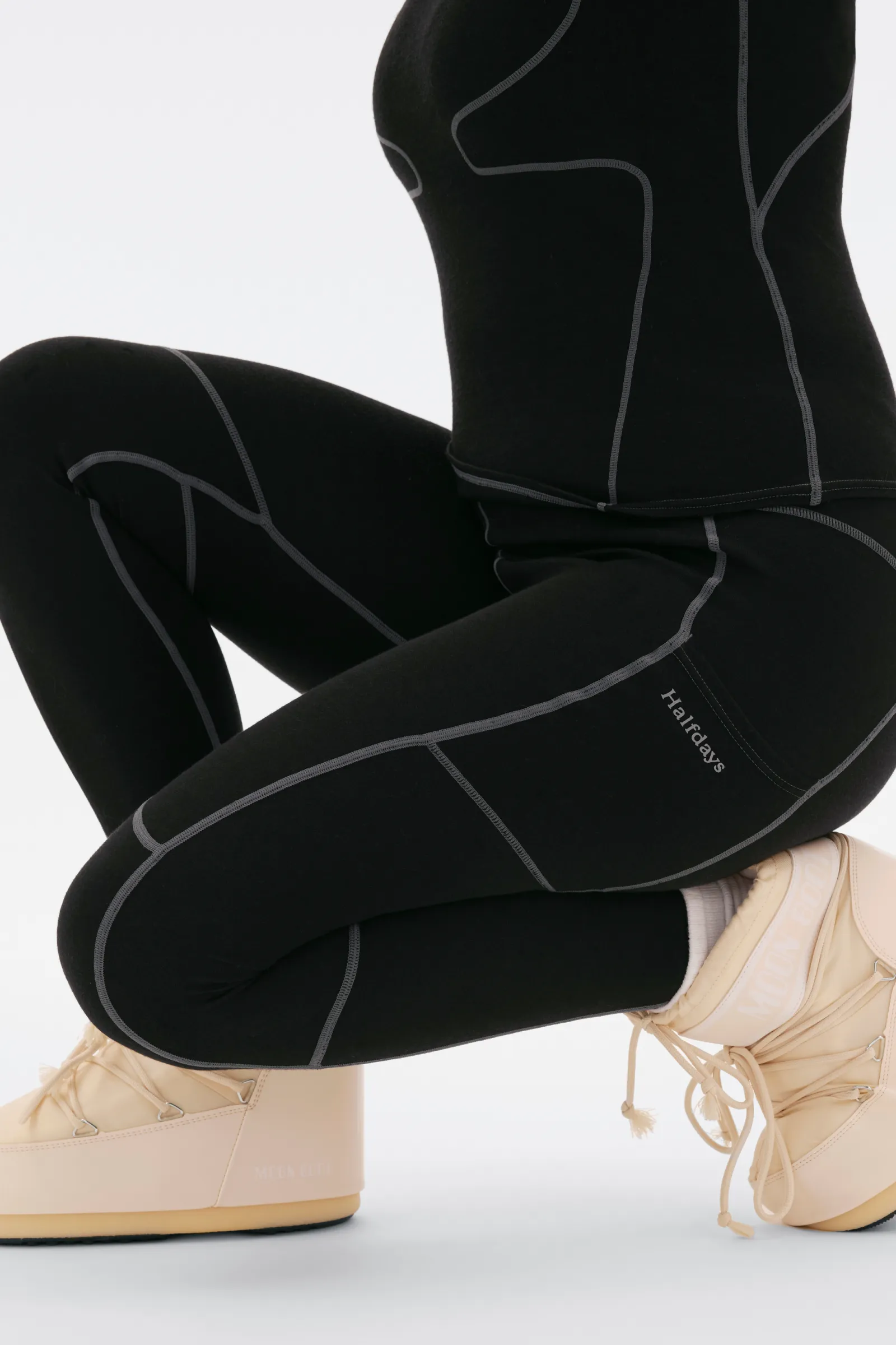 Pre-Loved Hallie Midweight Merino Legging Black sold by Halfdays product image thumbnail 4