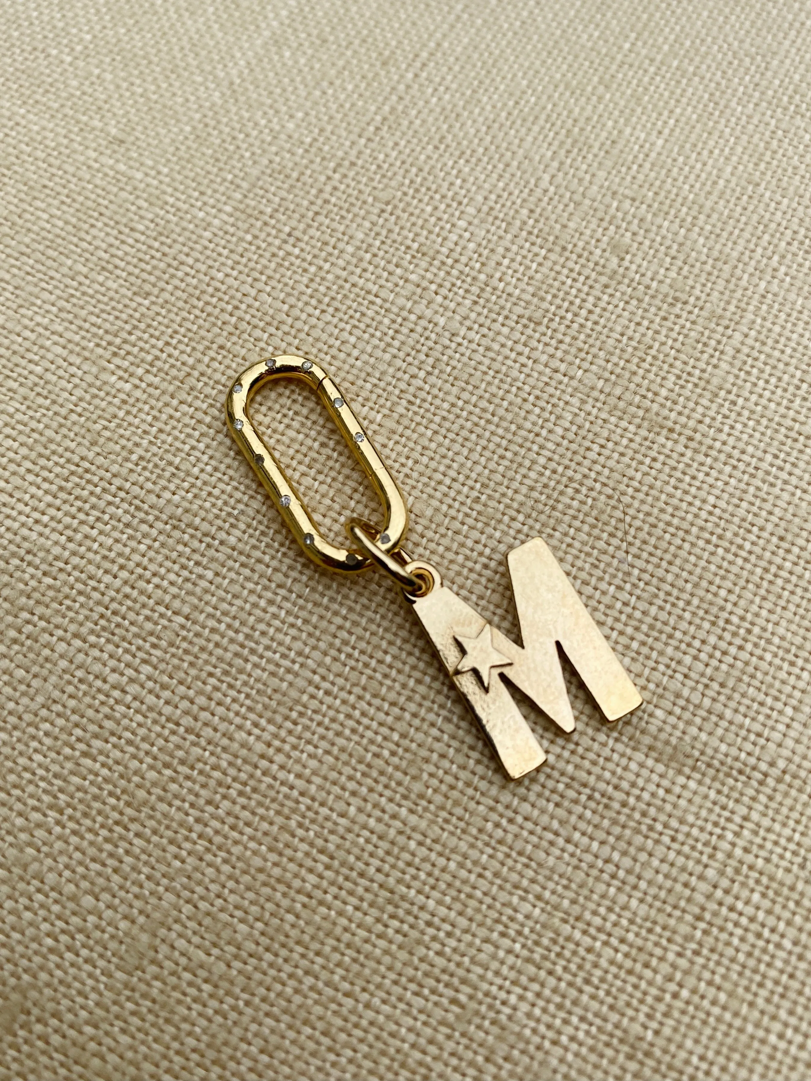 Diamond Oval Clip sold by HART product image thumbnail 2