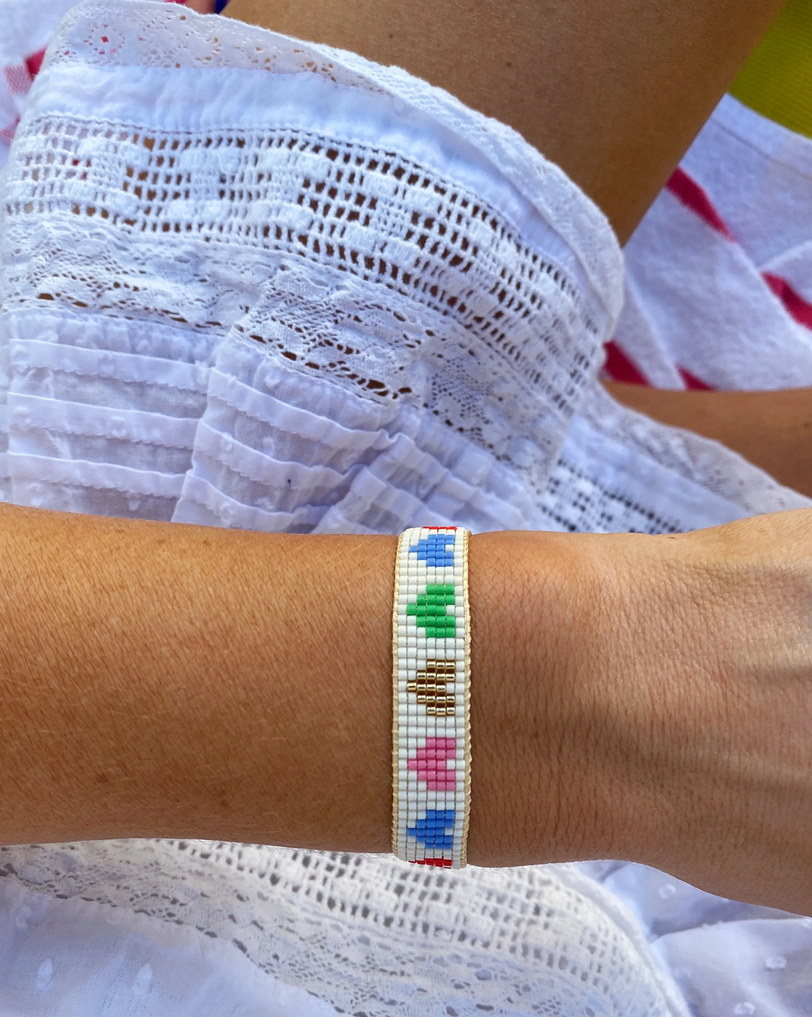 Rainbow Hearts Beaded Bracelet sold by HART product image thumbnail 5