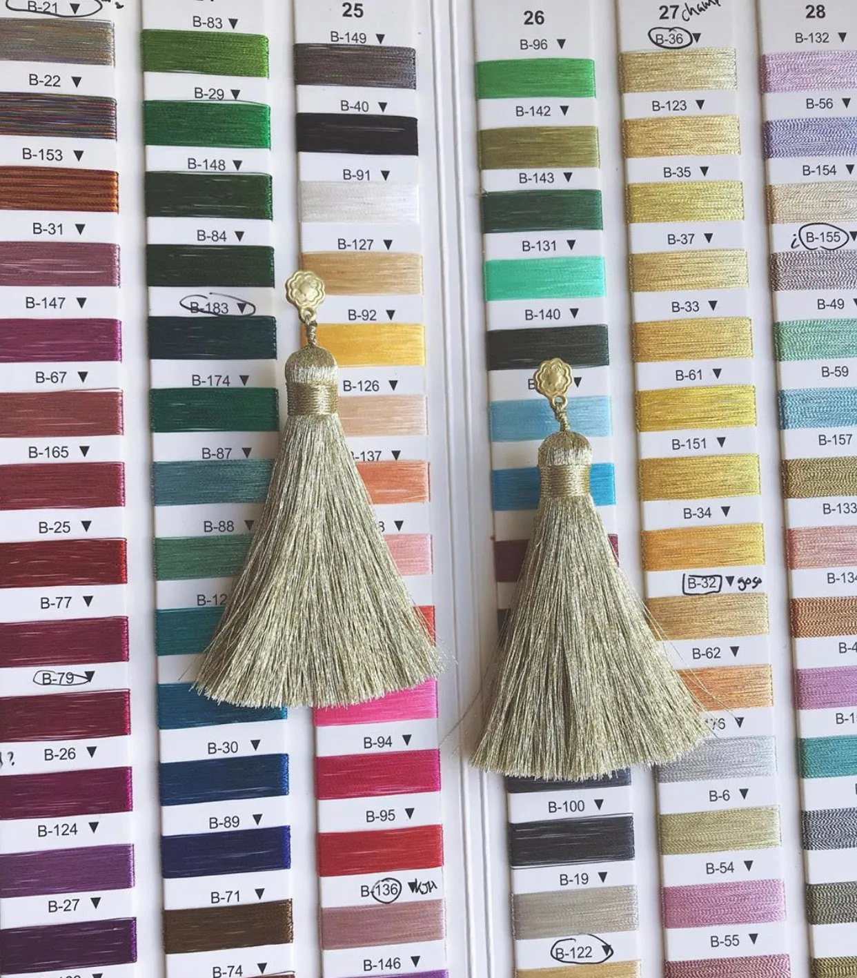 Champagne Shimmers sold by HART product image thumbnail 3