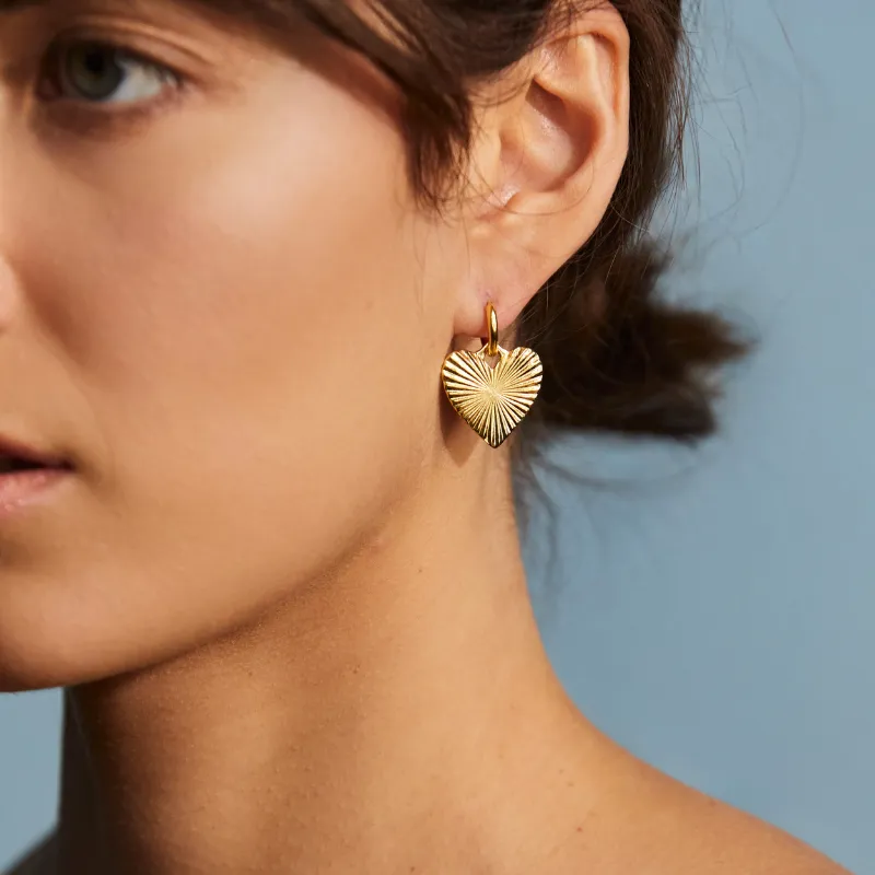 Small Ribbed Heart of Gold Huggies sold by HART product image thumbnail 2