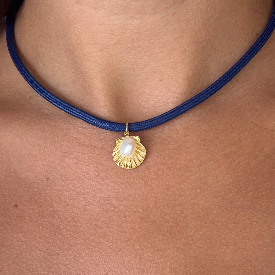 Scallop with Pearl Charm sold by HART product image thumbnail 3