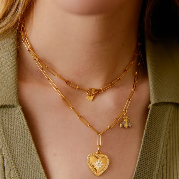 Bee with Pavé Wings Charm sold by HART product image thumbnail 5