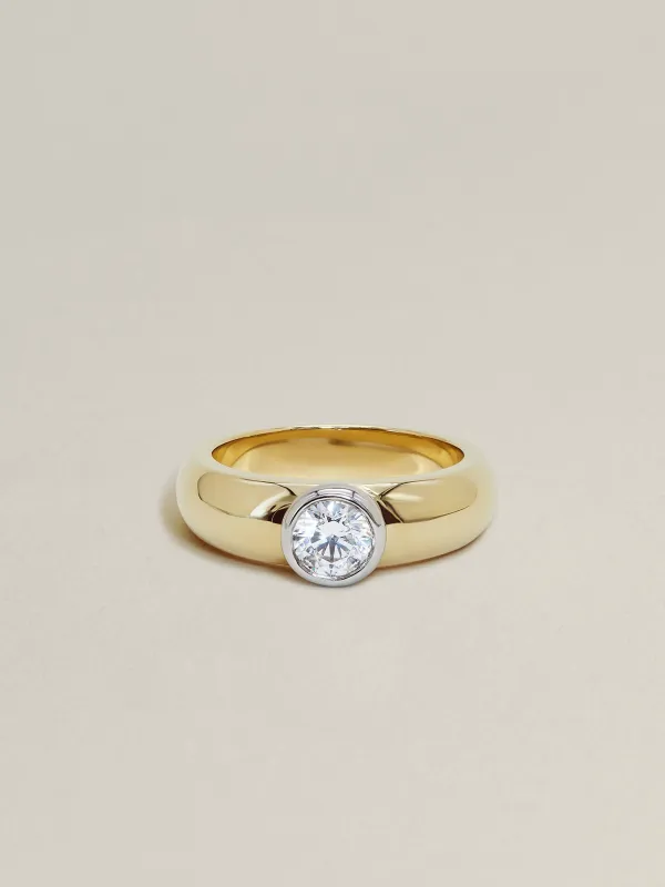 Brier (Round) made by J. Hannah Jewelry