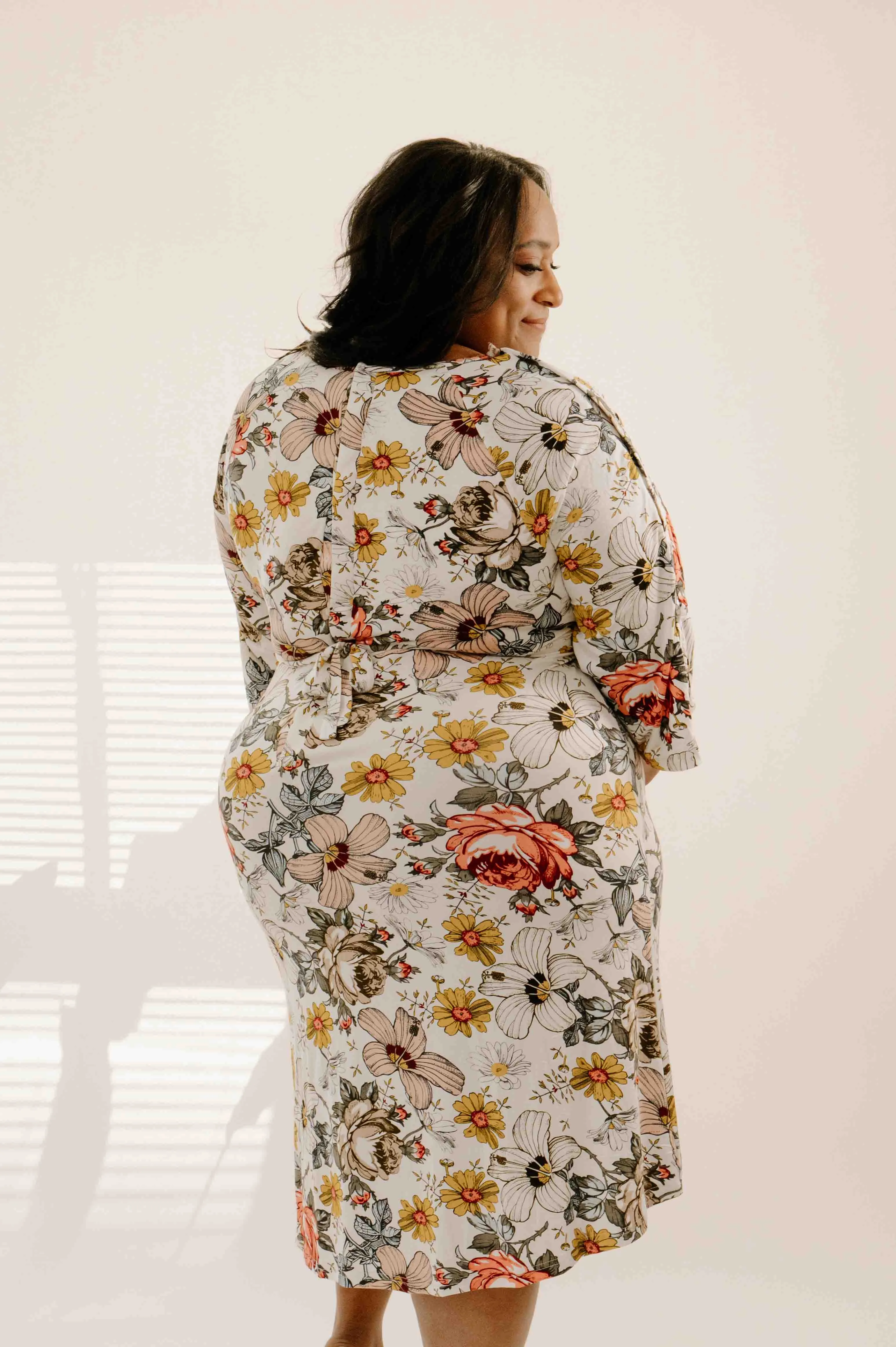 Amelia Labor & Postpartum Gown in Vintage Floral sold by Lila Maternity product image thumbnail 2