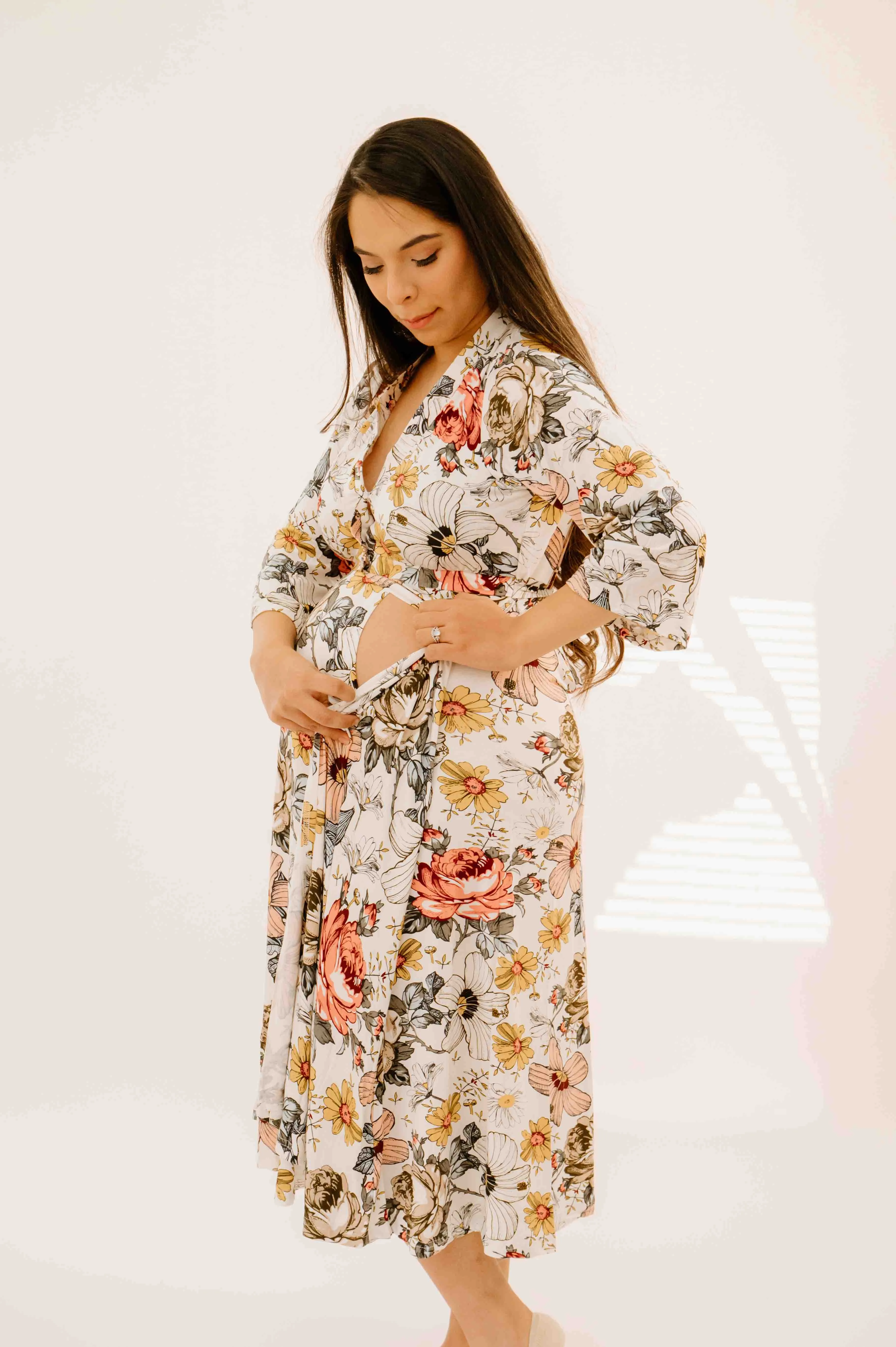 Lila Labor & Postpartum Gown in Vintage Floral sold by Lila Maternity product image thumbnail 2