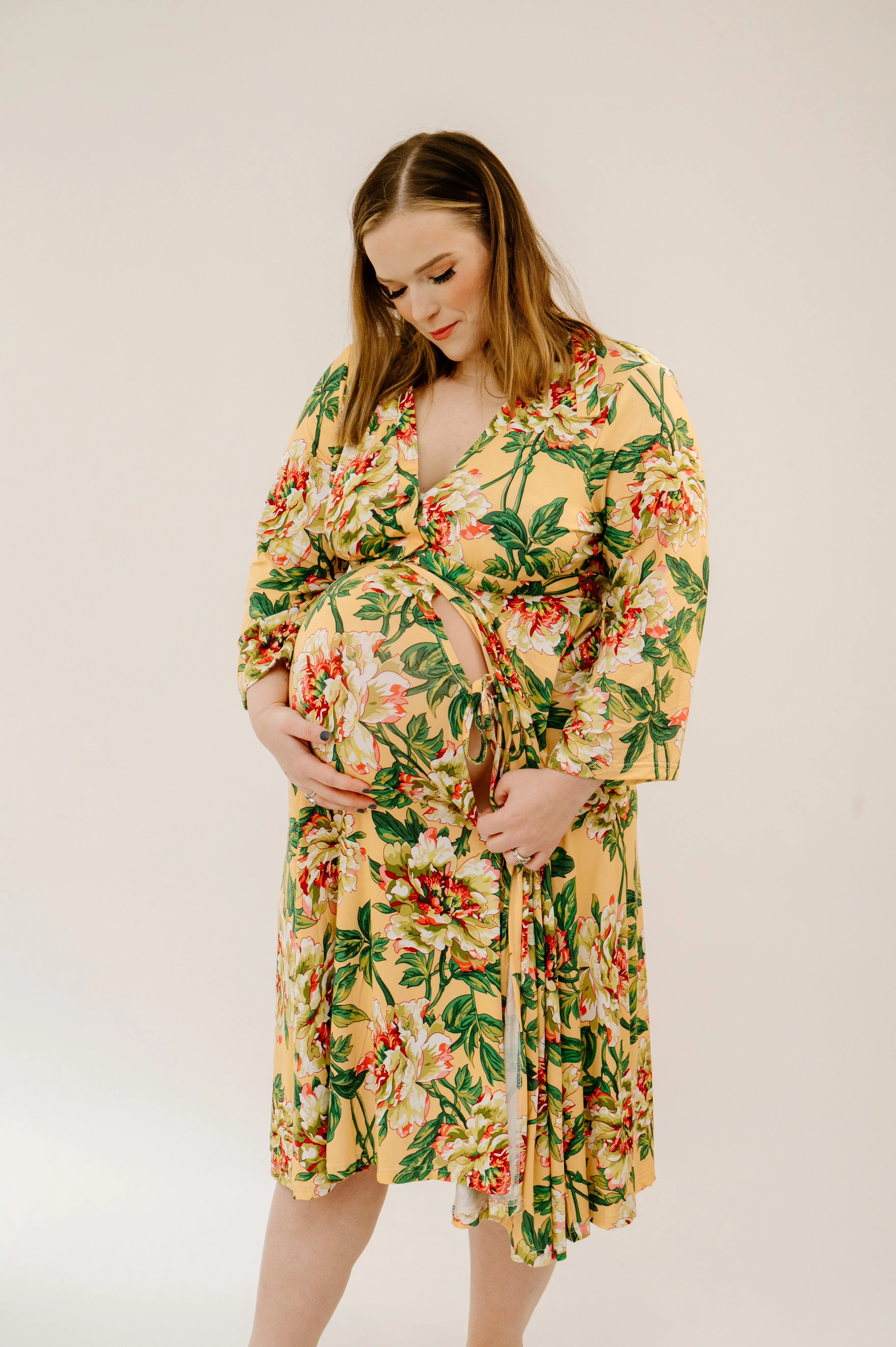 Lila Labor & Postpartum Gown in Peach Floral sold by Lila Maternity product image thumbnail 2