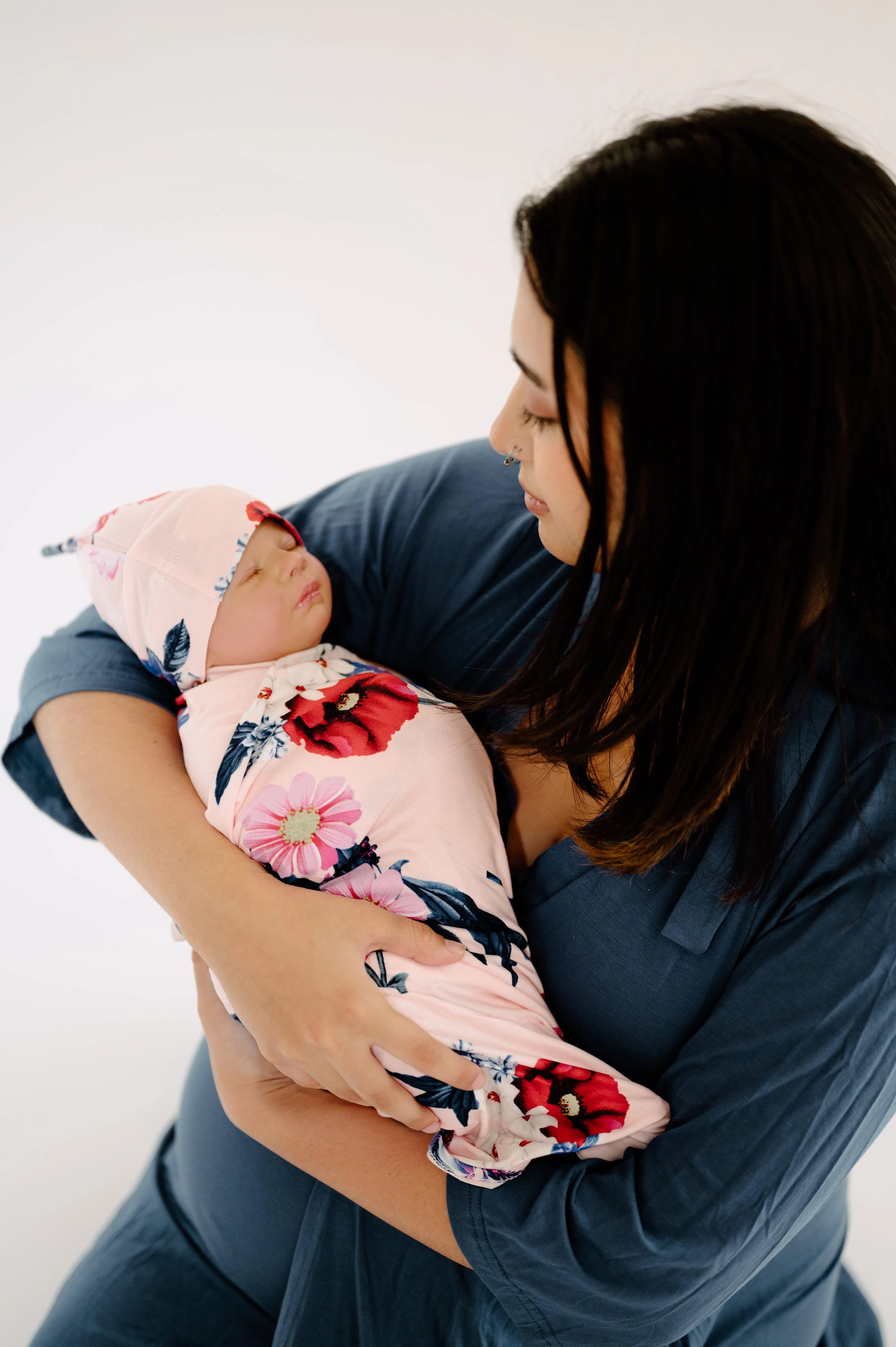 Lila Labor & Postpartum Gown in Midnight Blue sold by Lila Maternity product image thumbnail 5