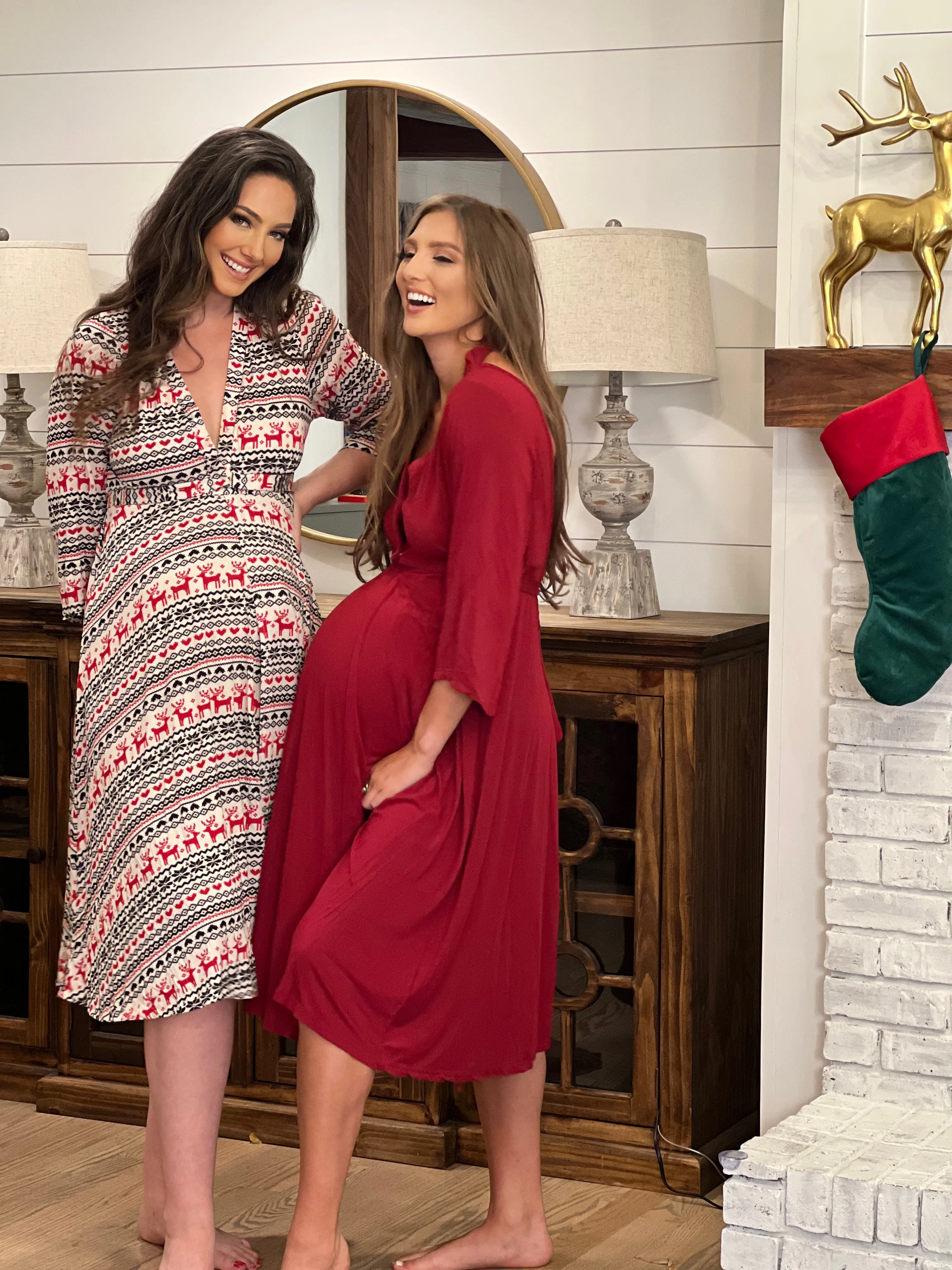 Lila Labor & Postpartum Gown *Holiday Edition* sold by Lila Maternity product image thumbnail 3