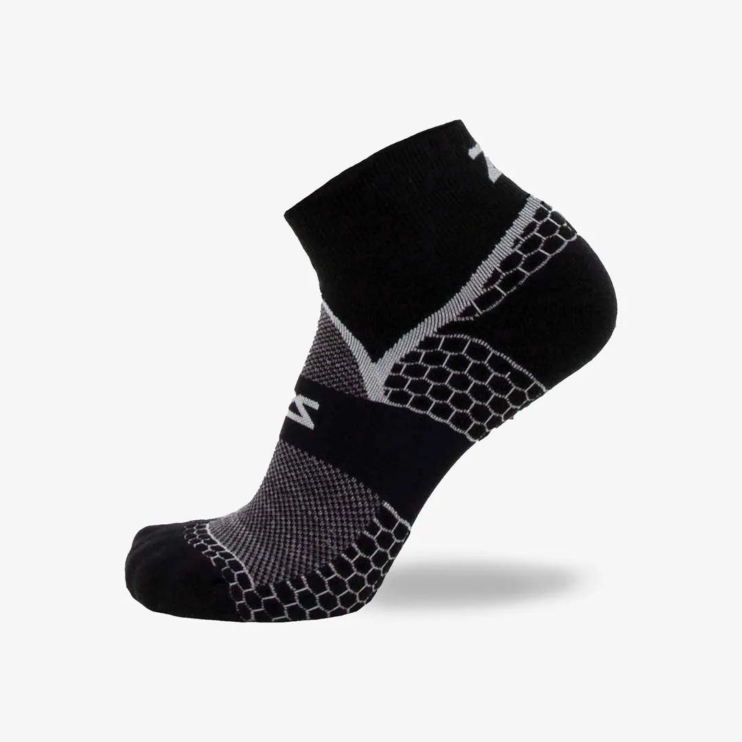 Grit 2.0 Running Socks (Quarter) sold by Zensah