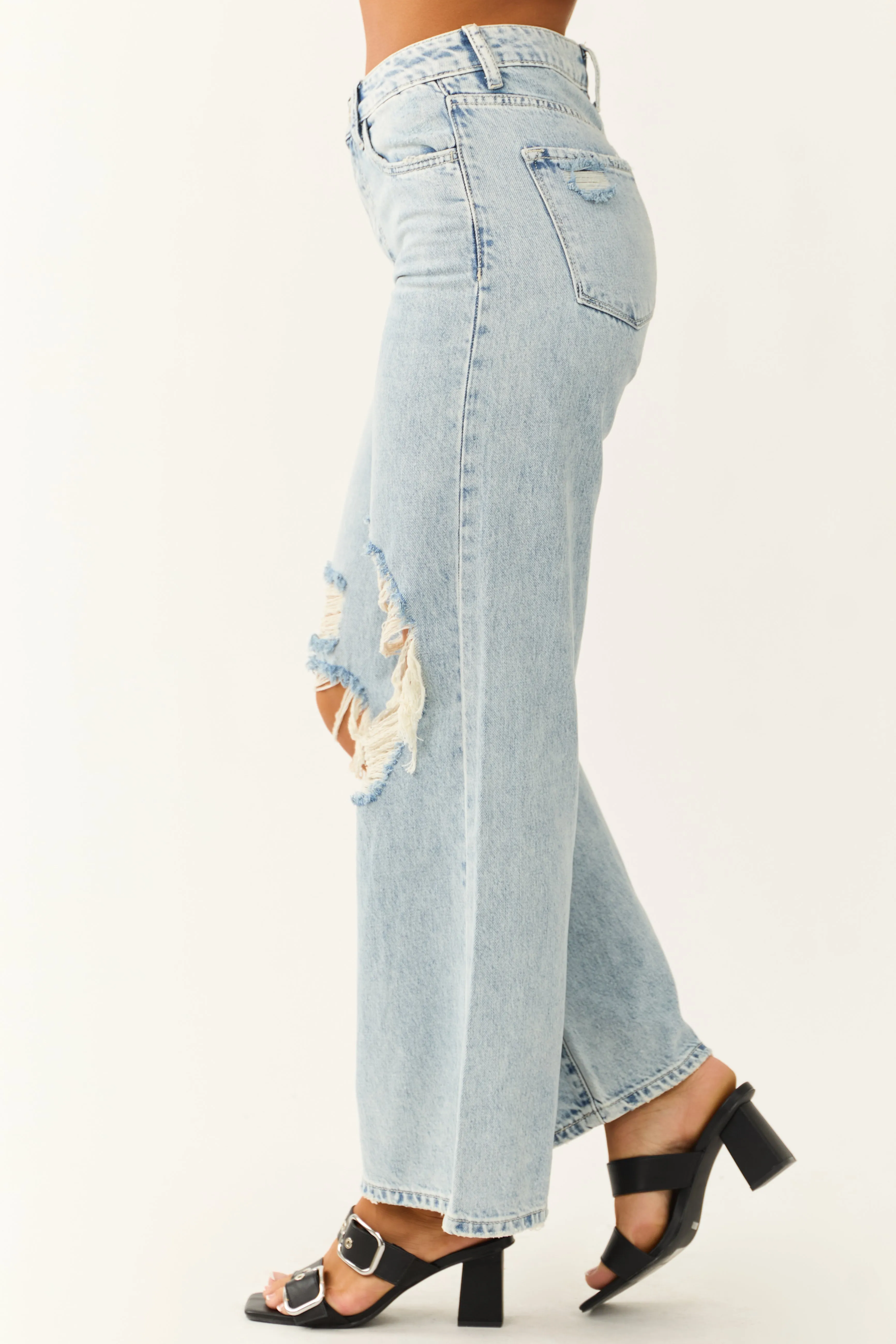 Vervet Light Wash High Rise Wide Leg Jeans sold by Lime Lush product image thumbnail 3