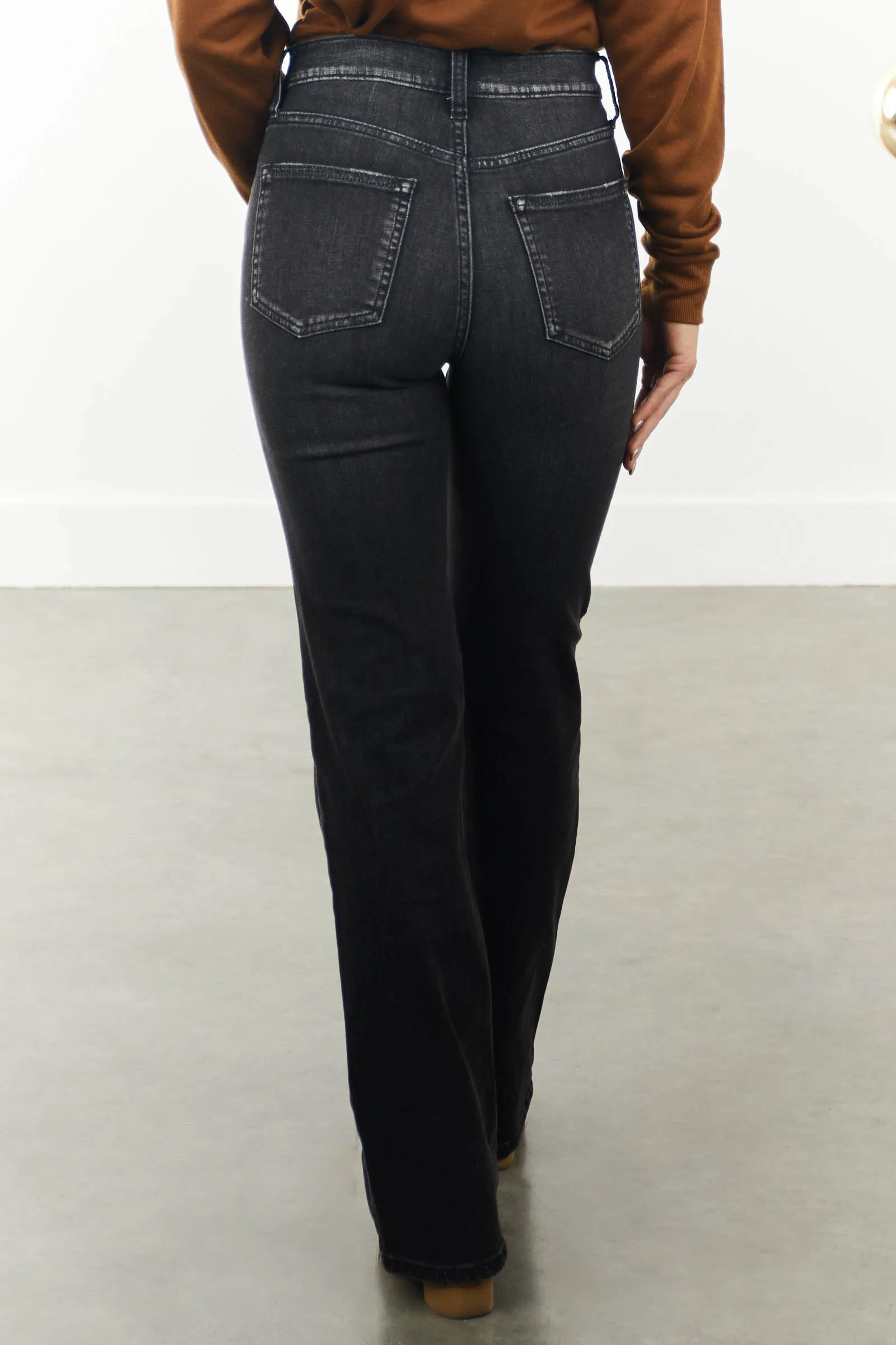 Sneak Peek Black Washed Distressed Knee Straight Jeans sold by Lime Lush product image thumbnail 3