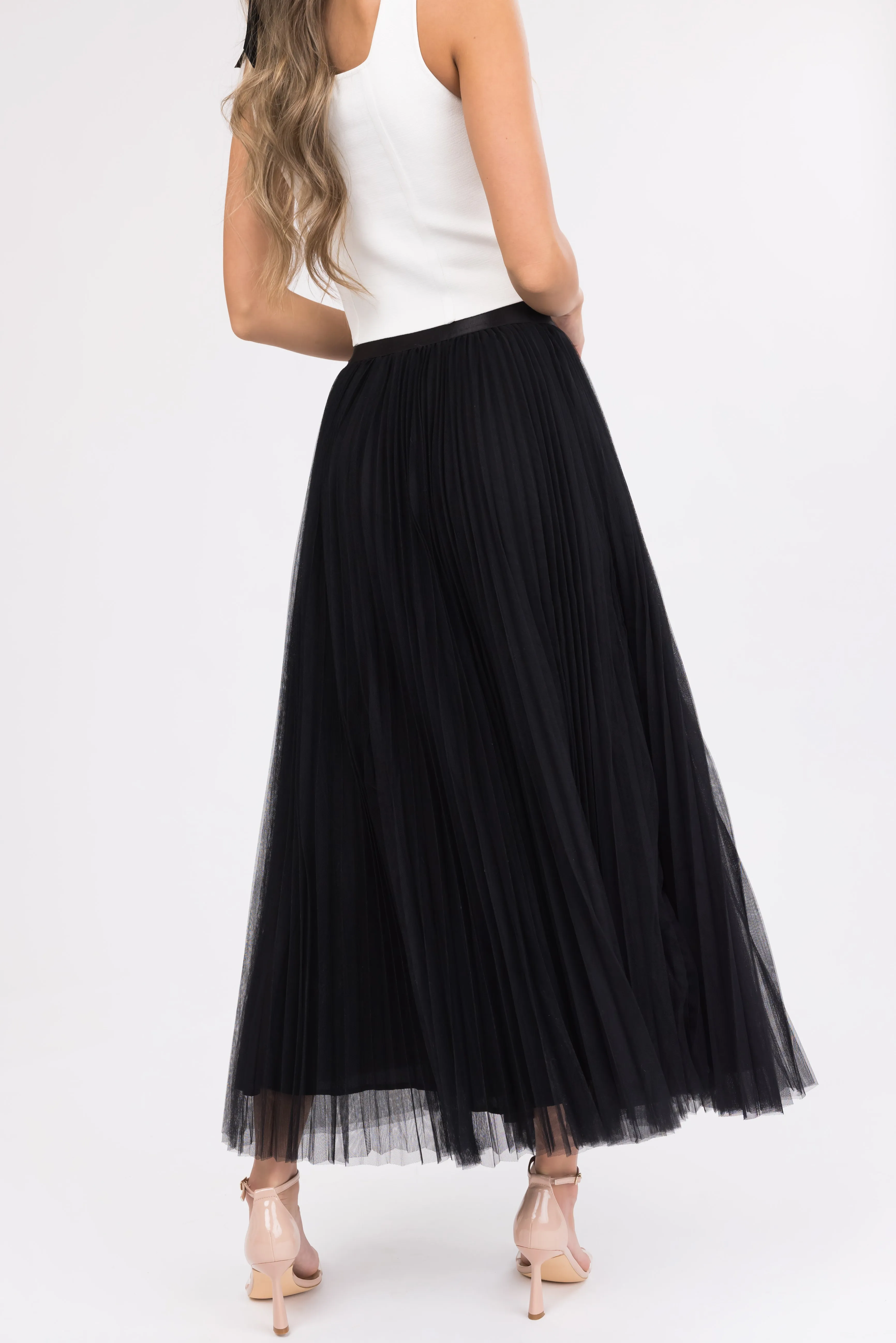 Black Pleated Tulle Elastic Waist Midi Skirt sold by Lime Lush product image thumbnail 5