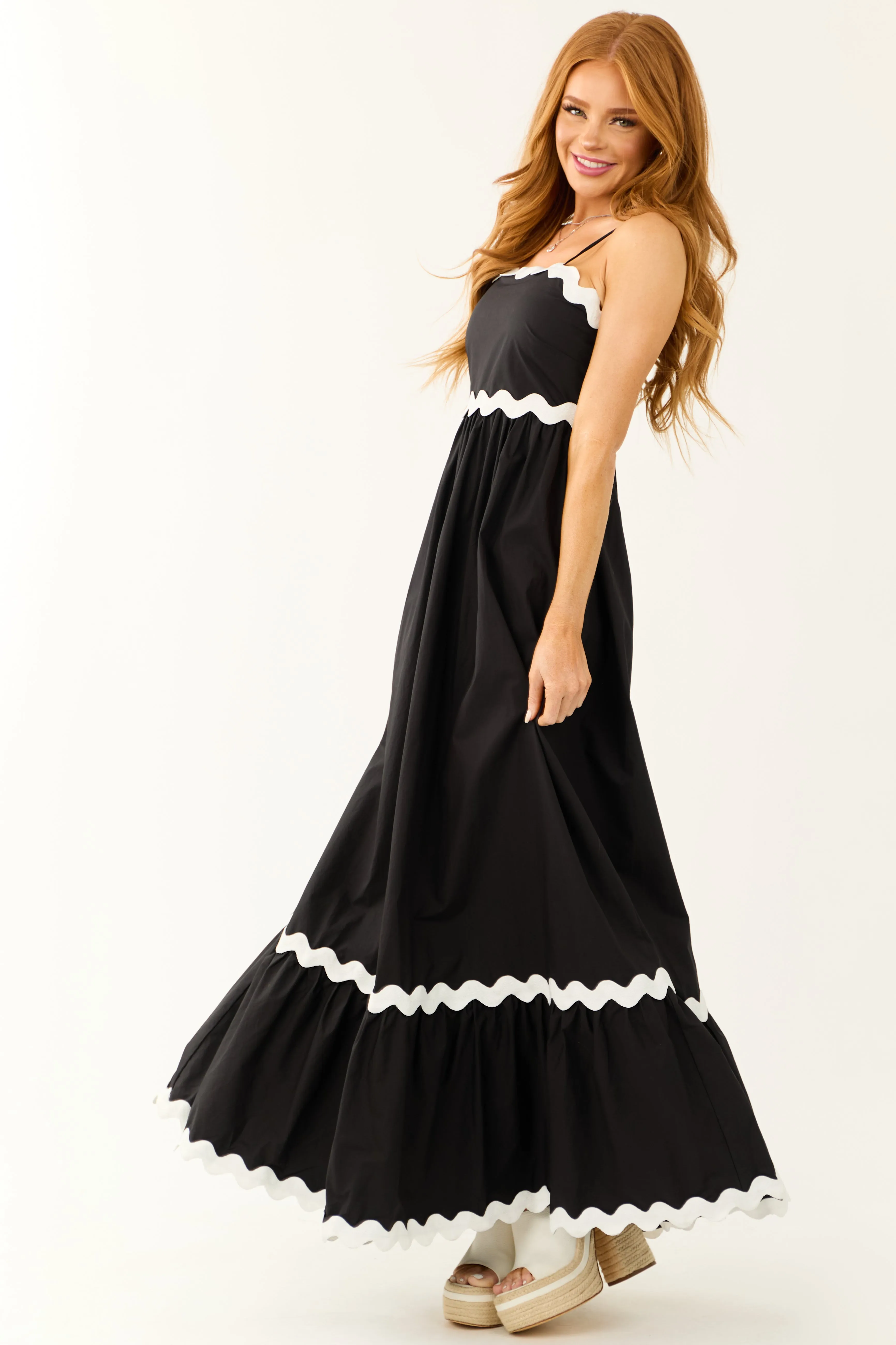 Black Wavy Contrast Trim Maxi Dress sold by Lime Lush product image thumbnail 4