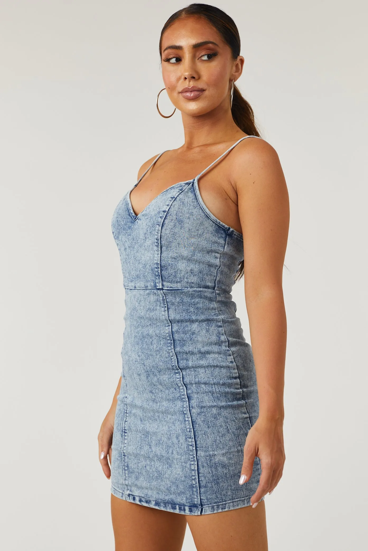 Light Acid Wash Sleeveless Denim Mini Dress sold by Lime Lush product image thumbnail 4