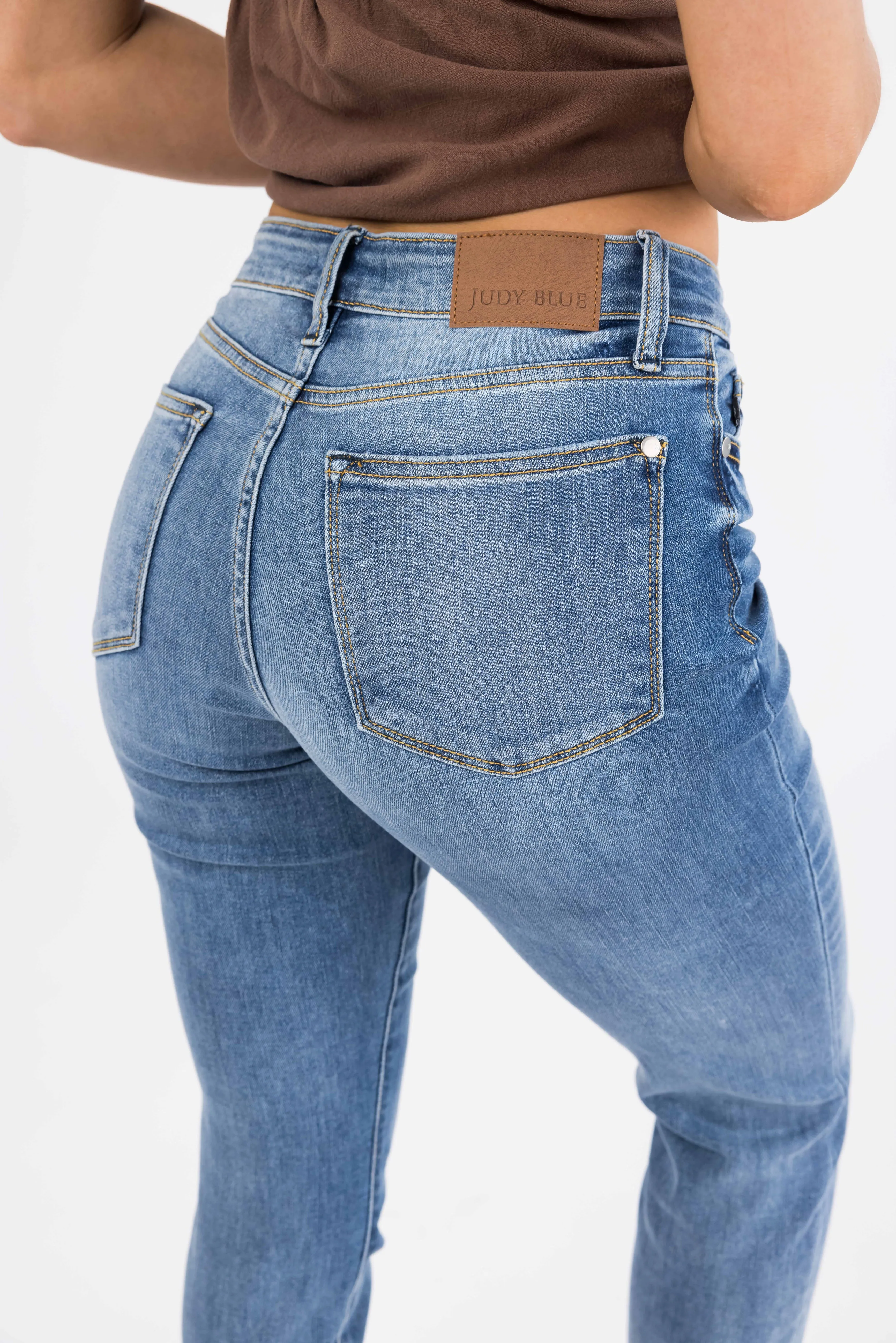 Judy Blue Medium Wash Straight Leg Ankle Jeans sold by Lime Lush product image thumbnail 5