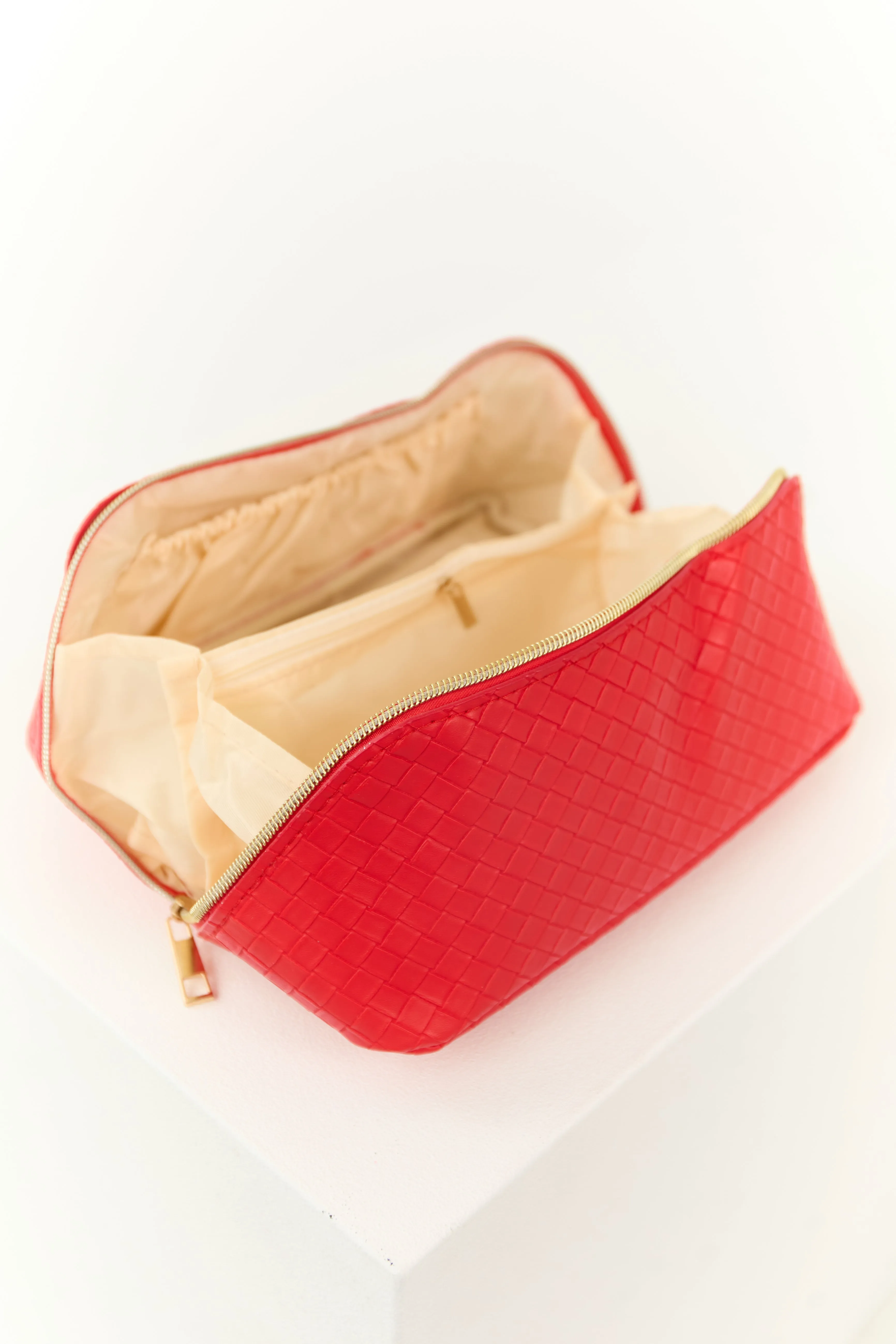 Crimson Braided Faux Leather Makeup Bag sold by Lime Lush product image thumbnail 3