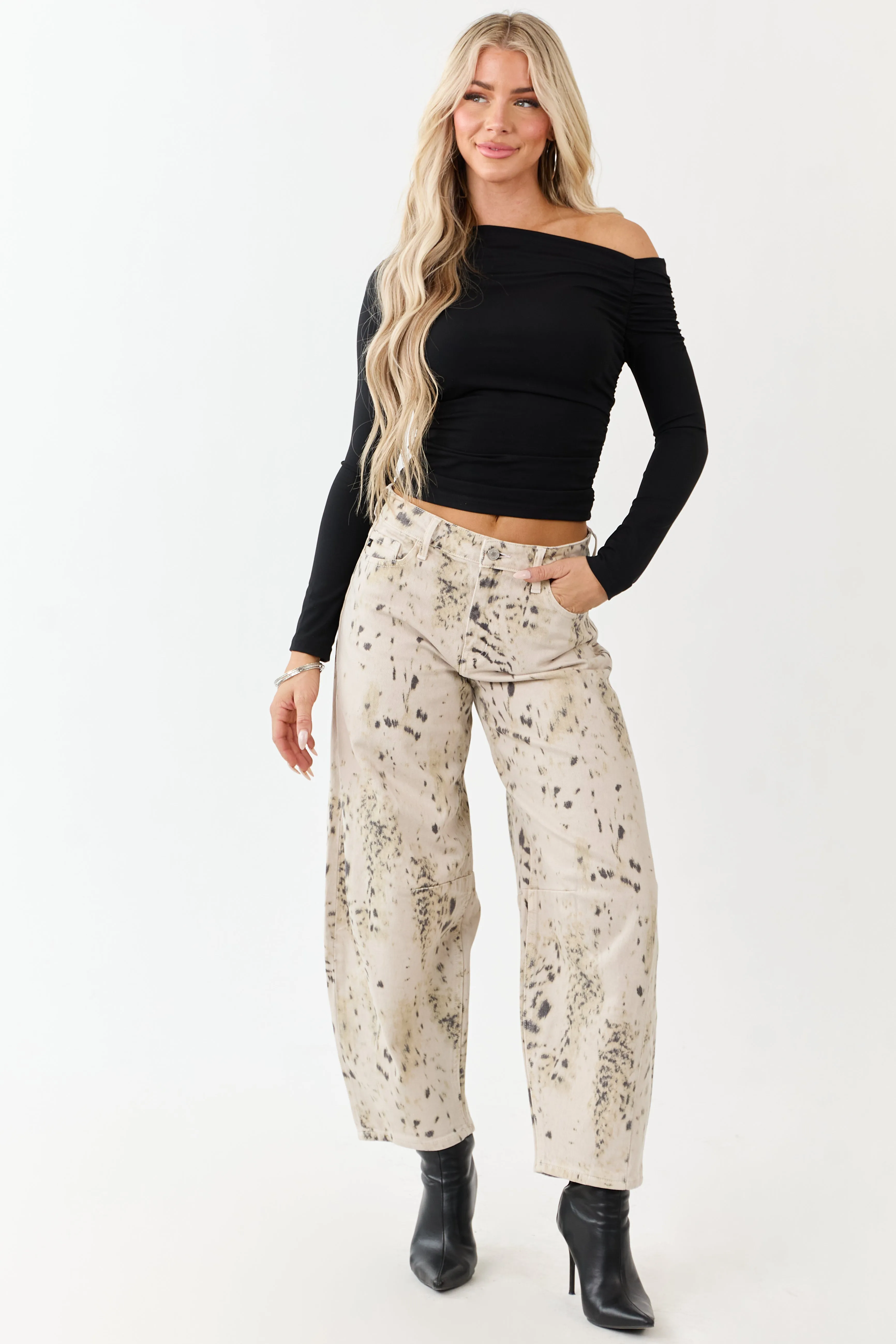 KanCan Snow Leopard Horseshoe Barrel Jeans sold by Lime Lush