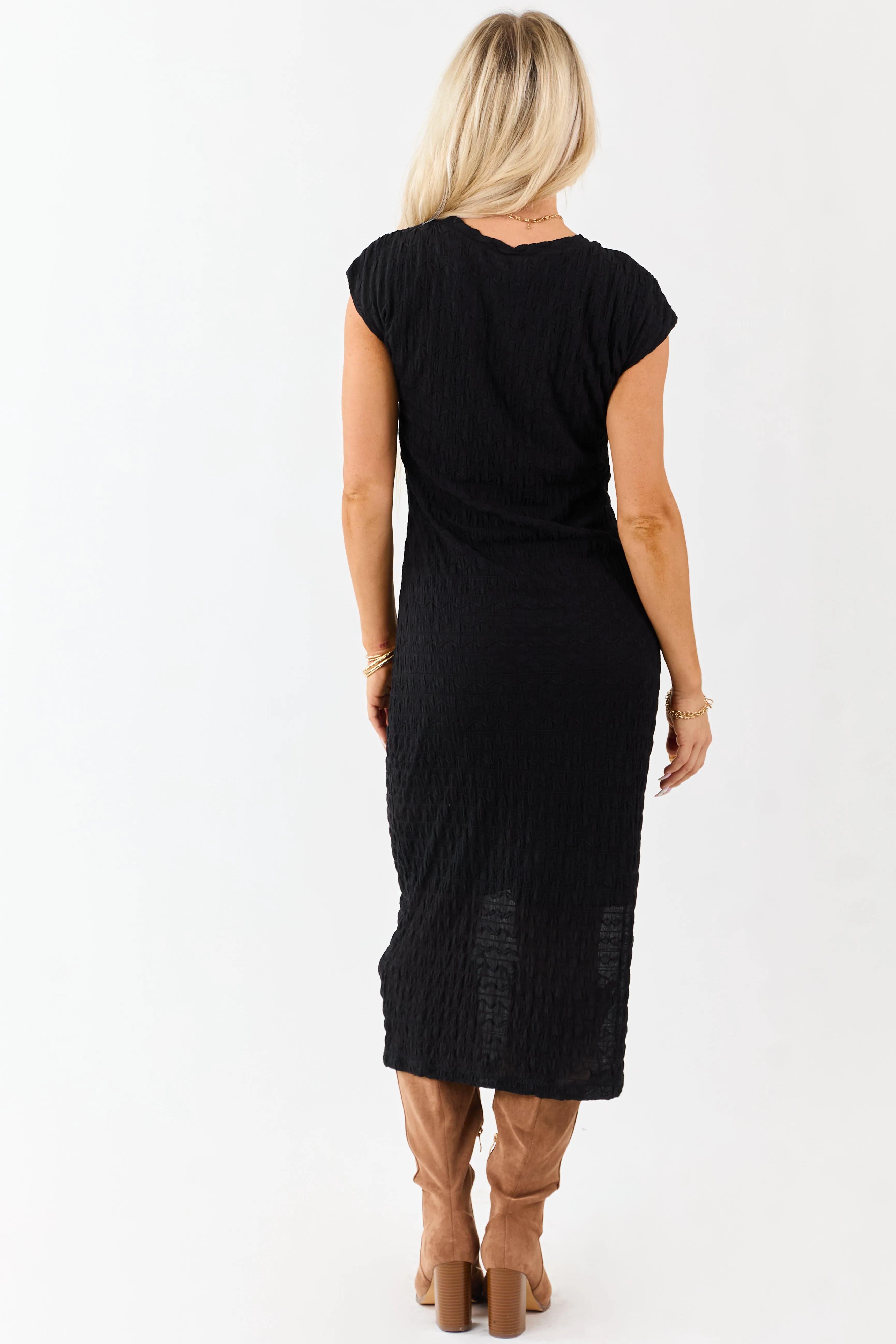Black Wavy Textured Mesh Cap Sleeve Midi Dress sold by Lime Lush product image thumbnail 5