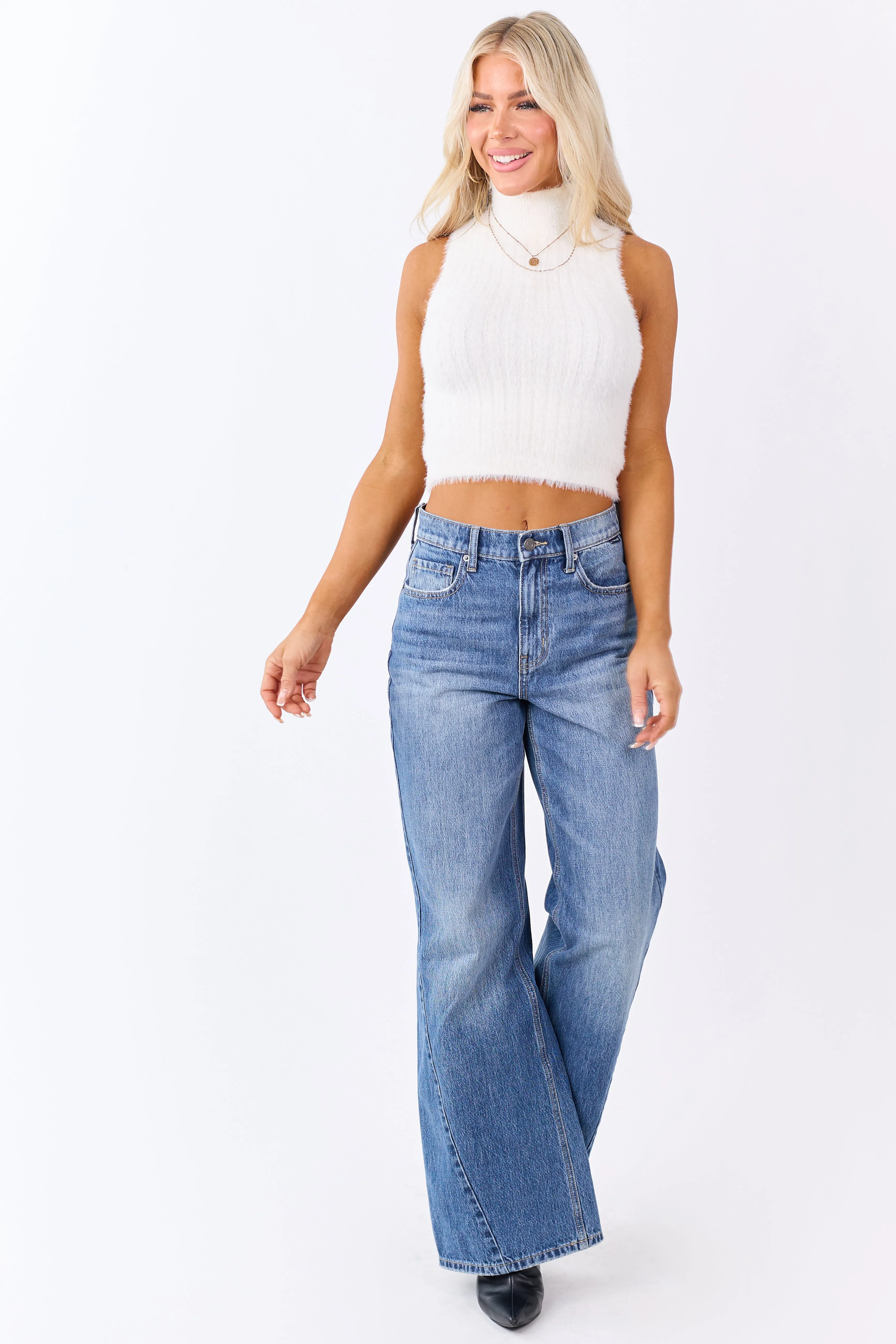 Cello Medium High Rise Wide Leg Curved Seam Jeans sold by Lime Lush product image thumbnail 5