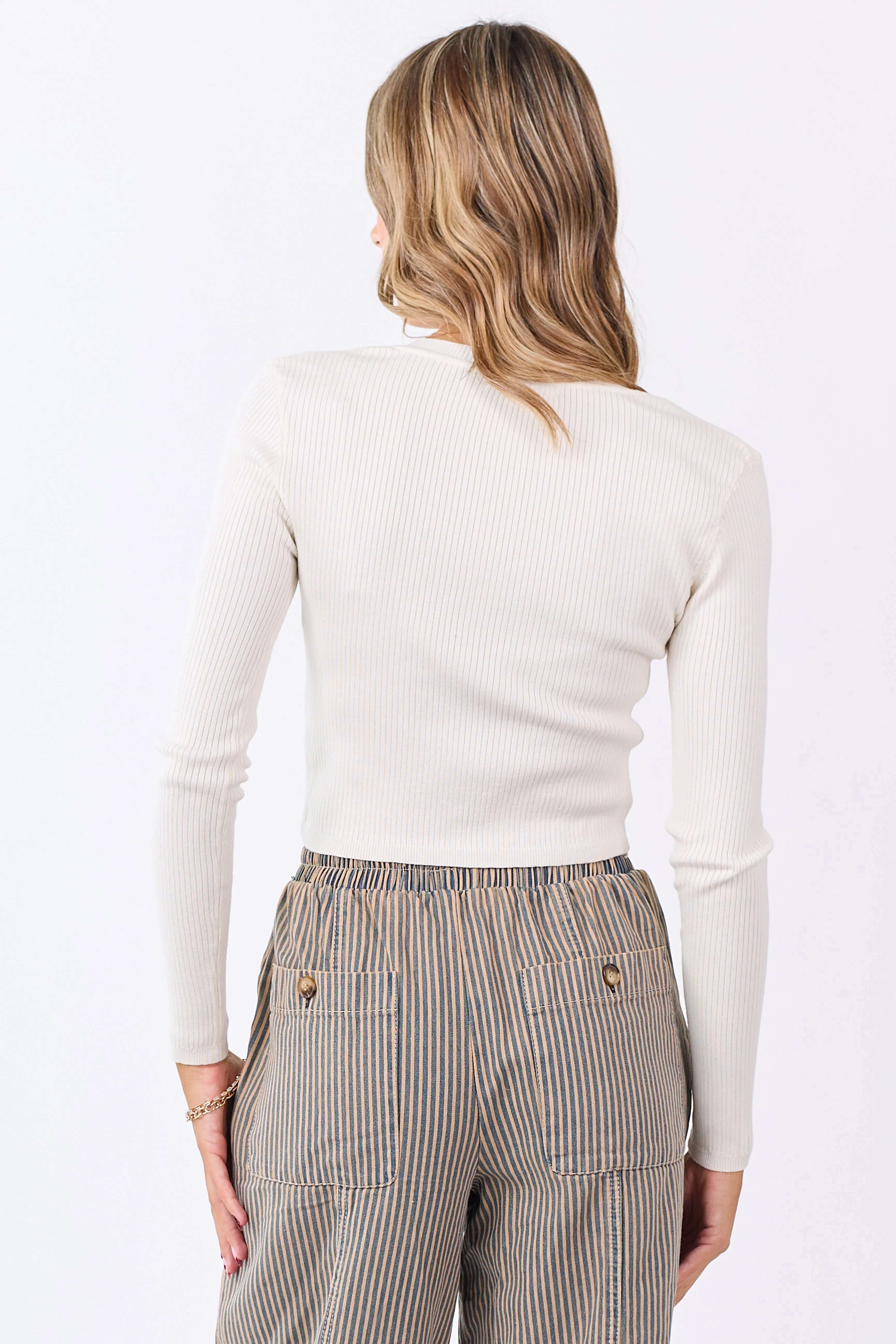 Champagne Rib Knit V-Neck Cropped Sweater Top sold by Lime Lush product image thumbnail 5