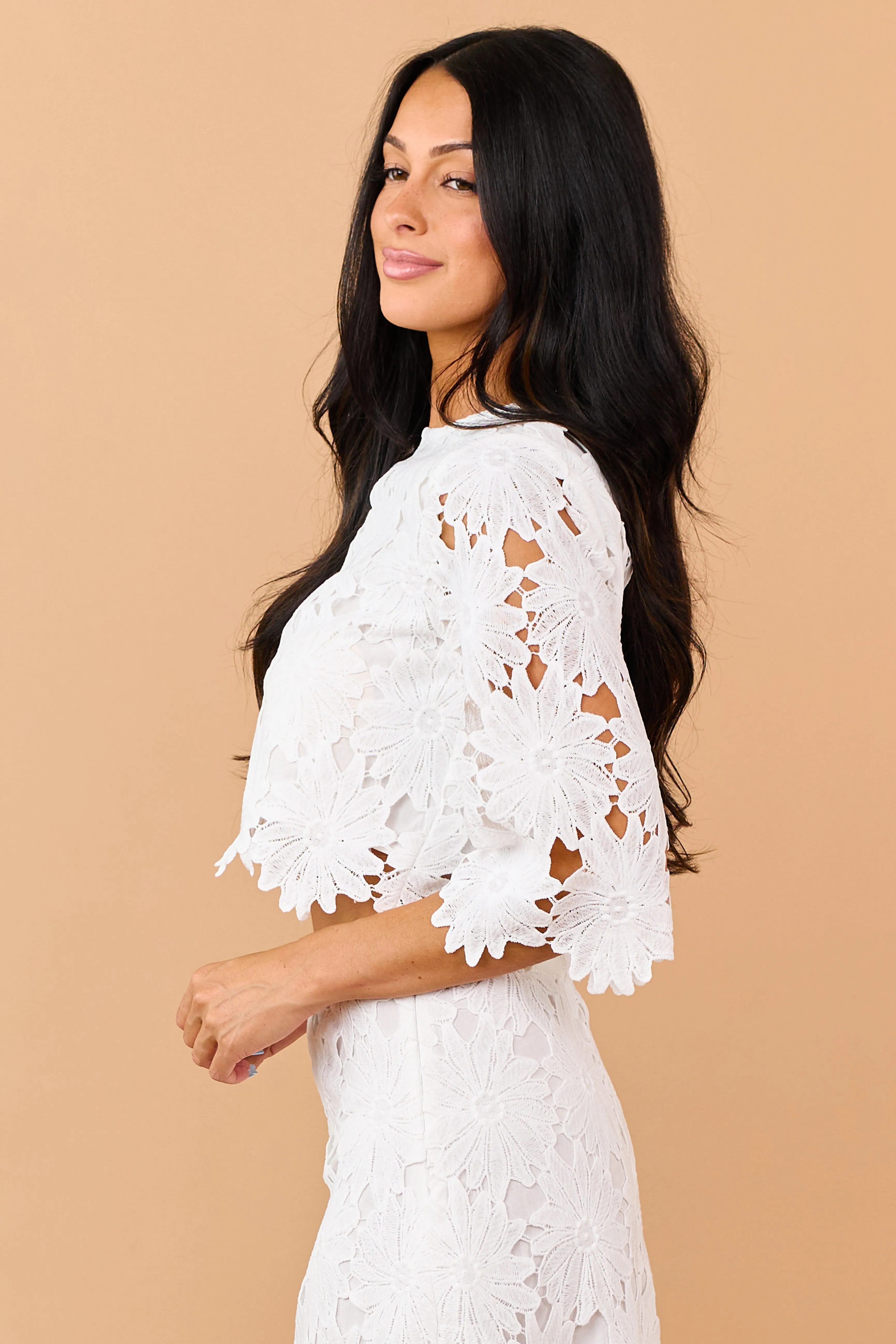 Off White Floral Lace Scalloped Hem Half Sleeve Top sold by Lime Lush product image thumbnail 3
