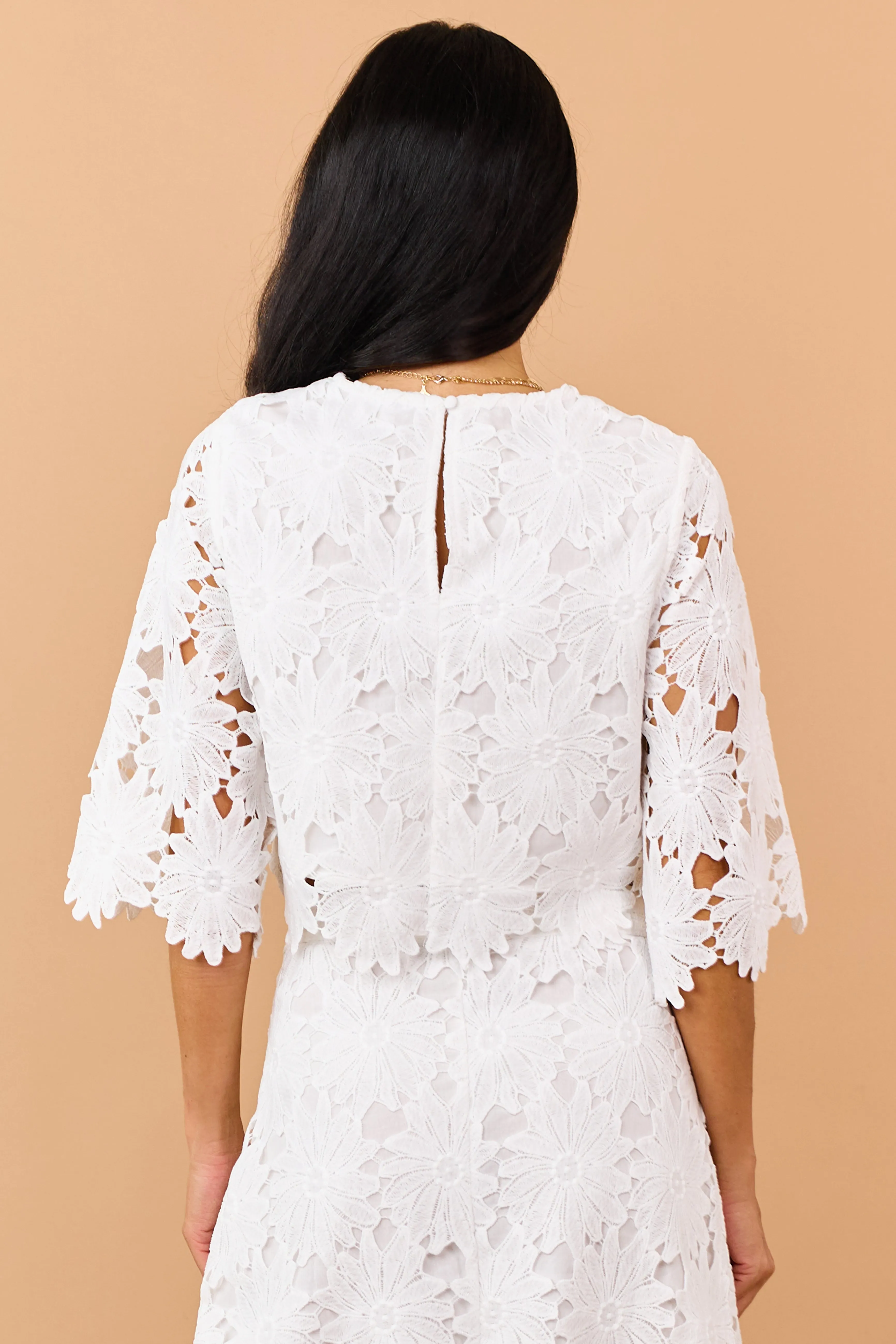 Off White Floral Lace Scalloped Hem Half Sleeve Top sold by Lime Lush product image thumbnail 4