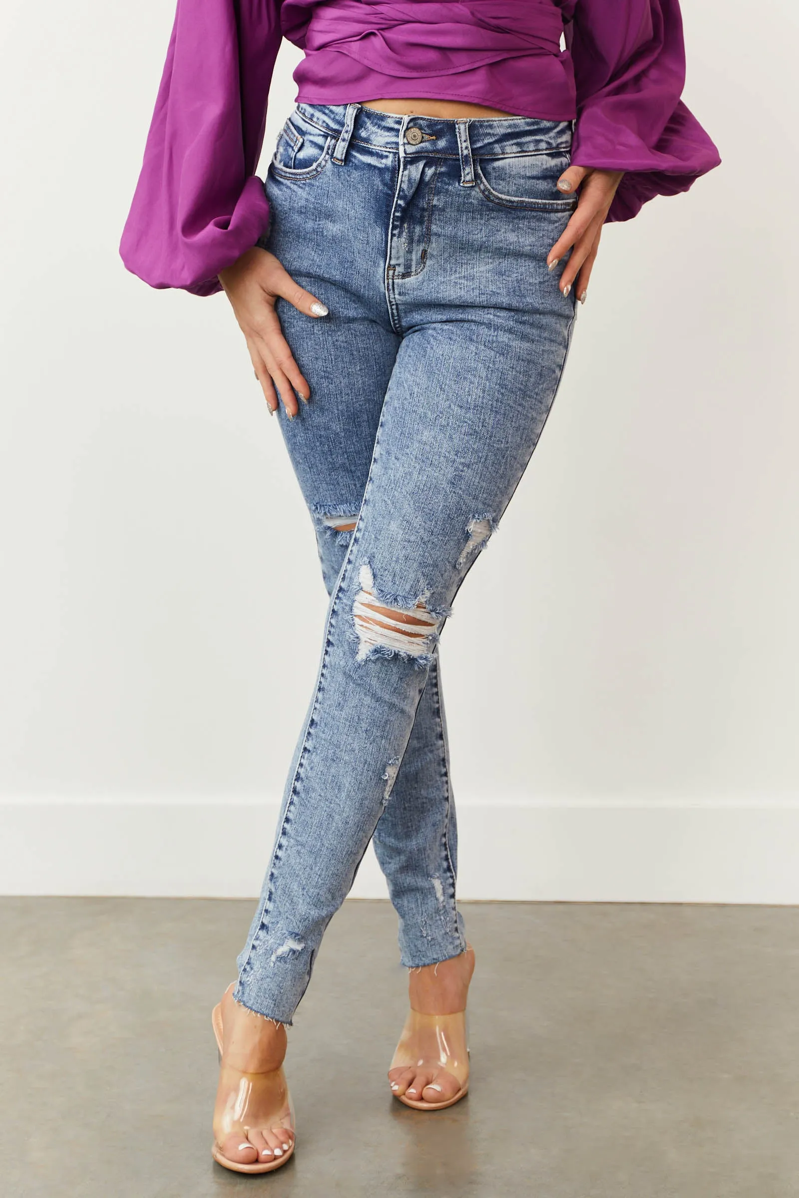 Judy Blue Light Acid Wash High Rise Torn Skinny Jeans sold by Lime Lush product image thumbnail 3
