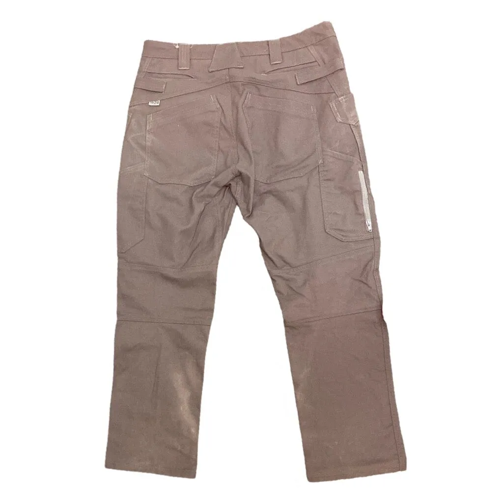 Single Knee Utility Pant 2.0 - 34x30 - FINAL SALE sold by 1620 Workwear product image thumbnail 2