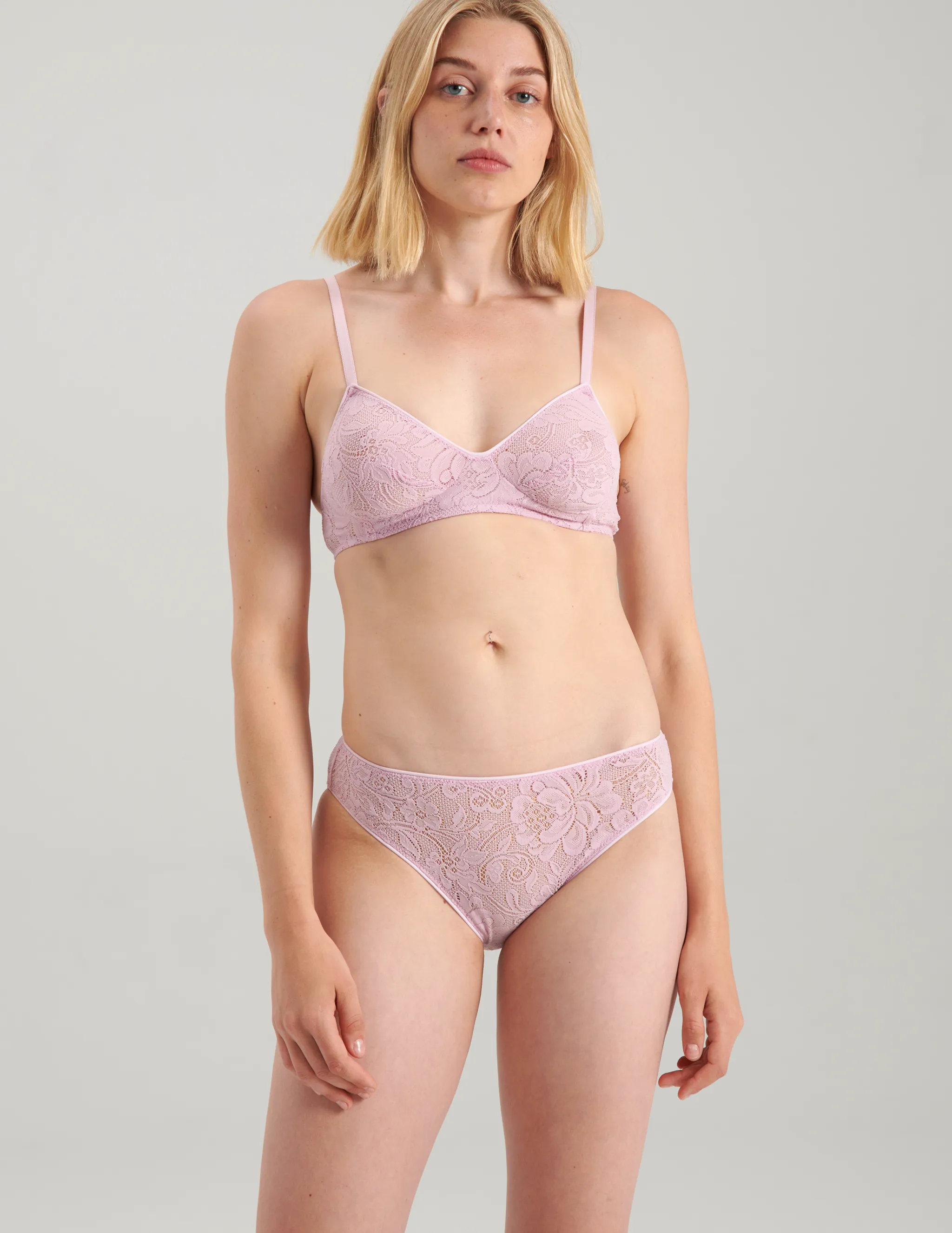 Tris Panty Bloom sold by ARAKS product image thumbnail 2
