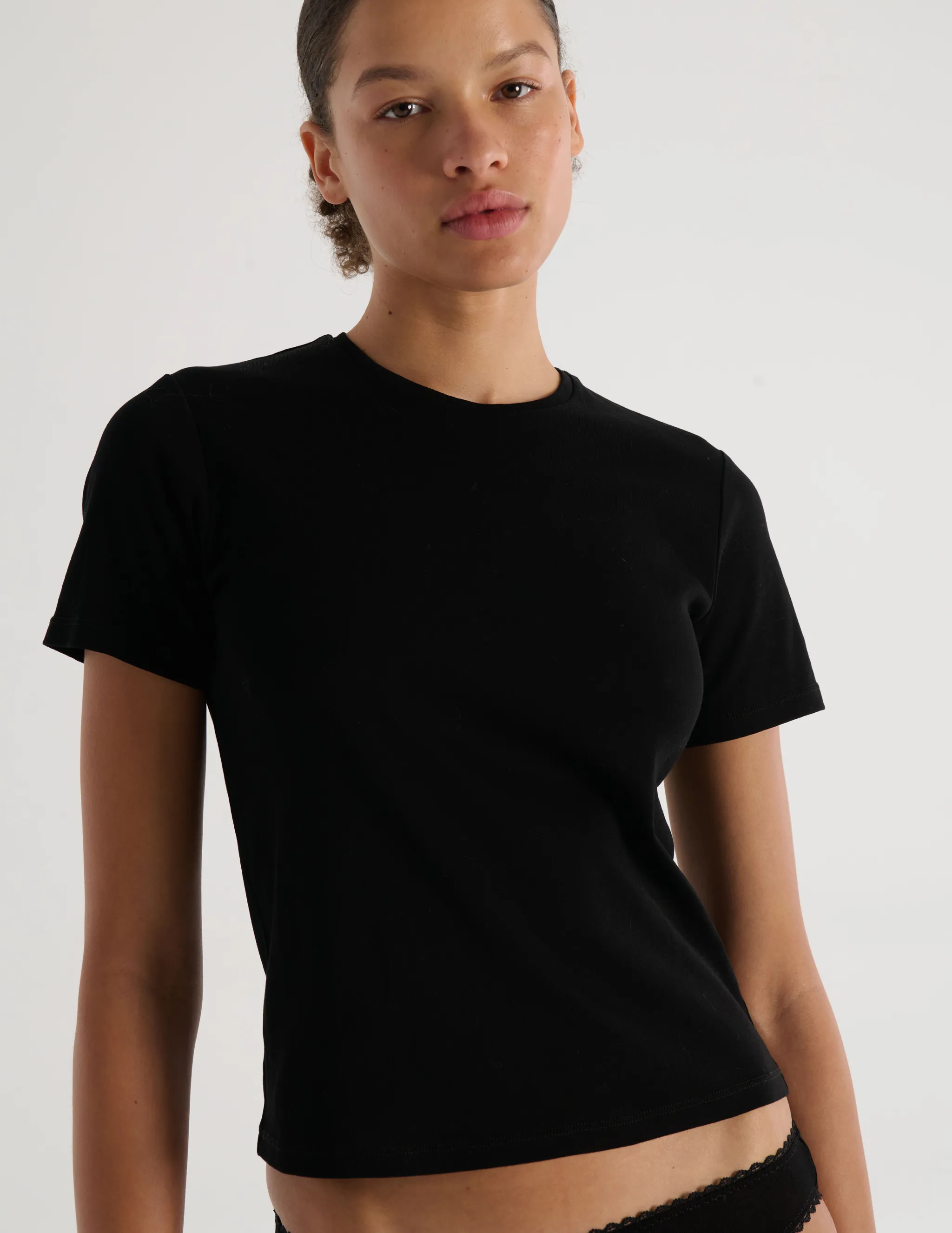 Tavi Short Sleeve Black sold by ARAKS product image thumbnail 2